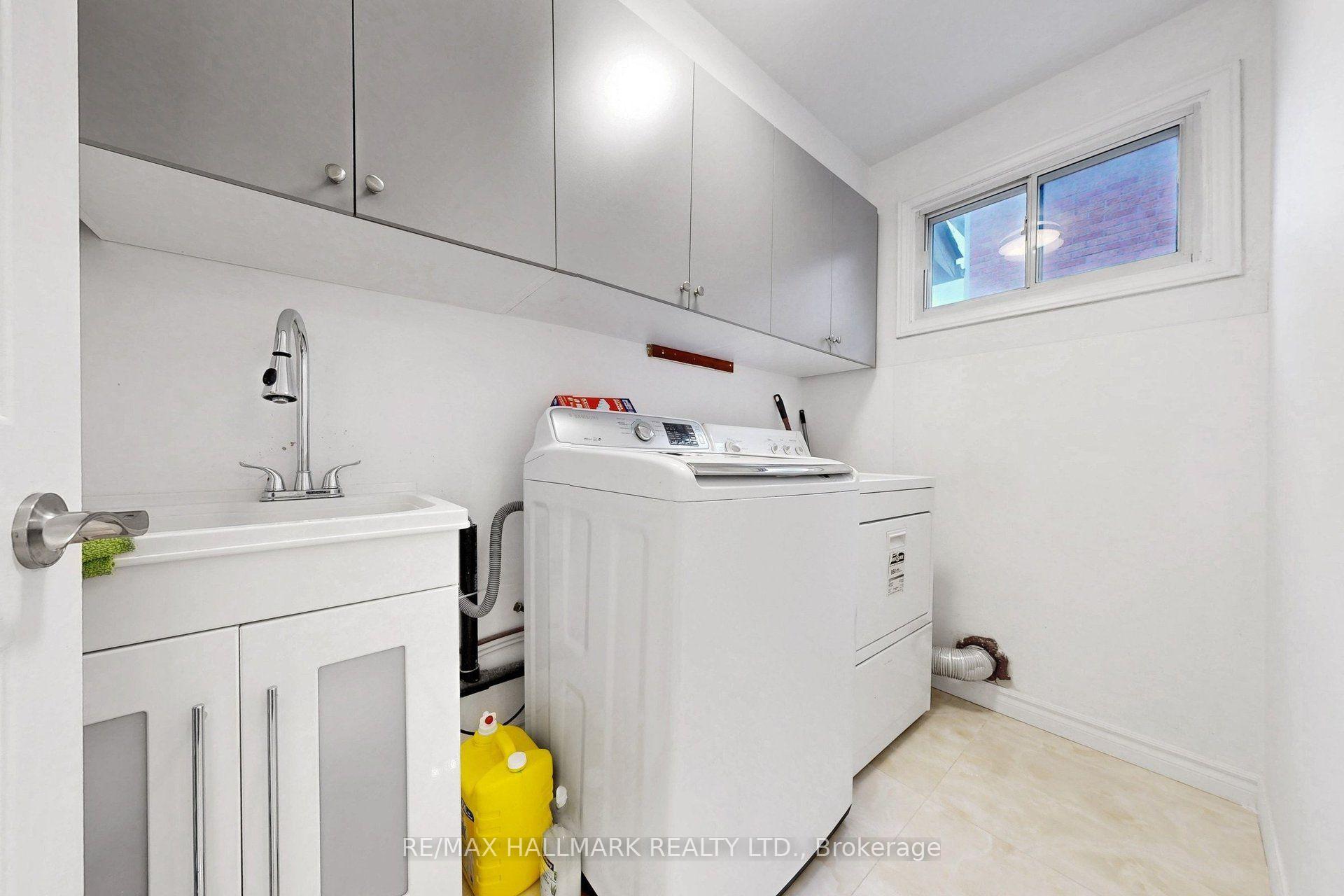 Photo 15 of 22 Pining Road, Markham, Aileen-Willowbrook — HOMEH
