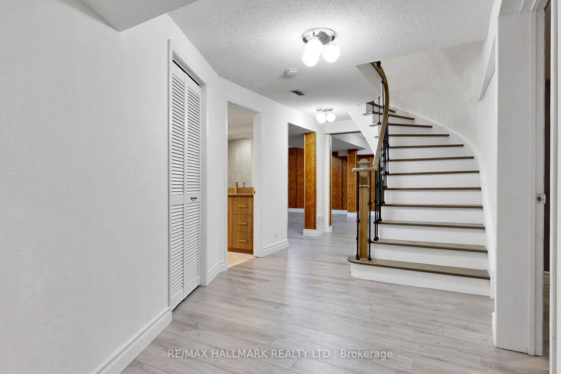 Photo 26 of 22 Pining Road, Markham, Aileen-Willowbrook — HOMEH