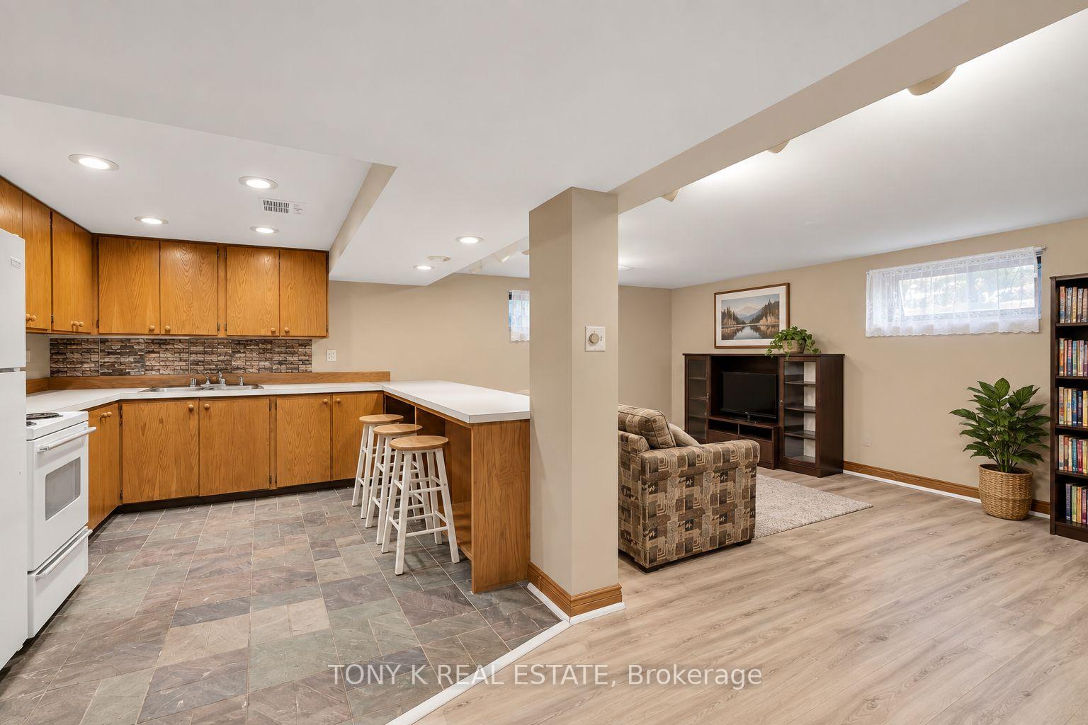 Photo 15 of 102 Haileybury Drive, Scarborough, Bendale — HOMEH