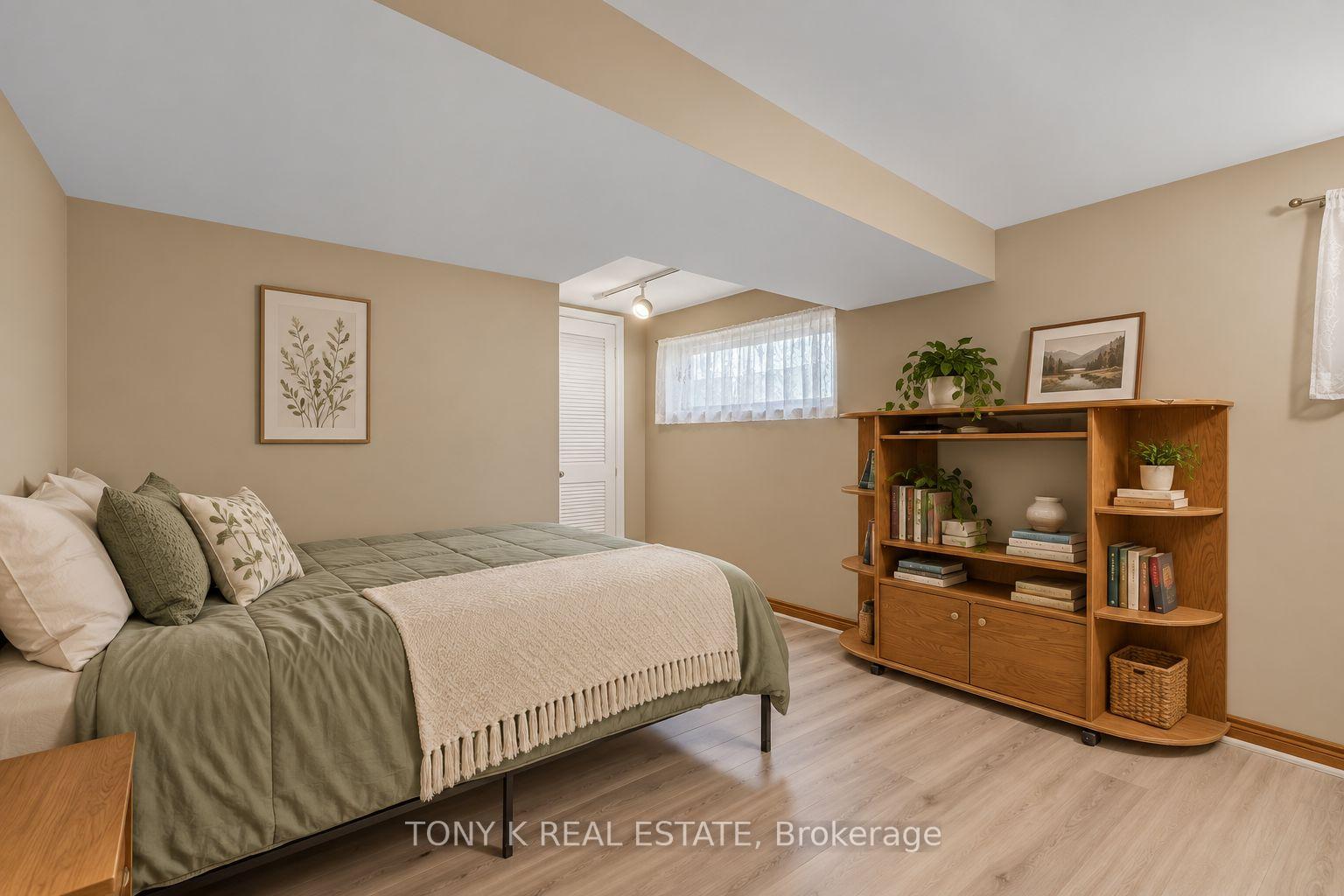Photo 19 of 102 Haileybury Drive, Scarborough, Bendale — HOMEH