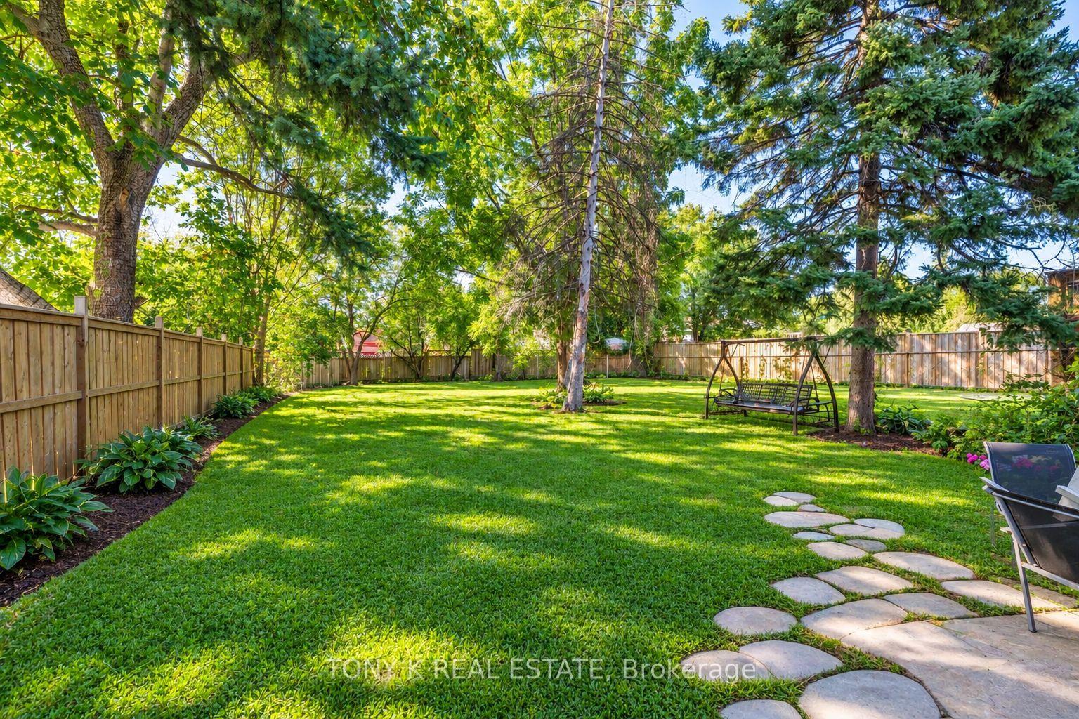 Photo 22 of 102 Haileybury Drive, Scarborough, Bendale — HOMEH
