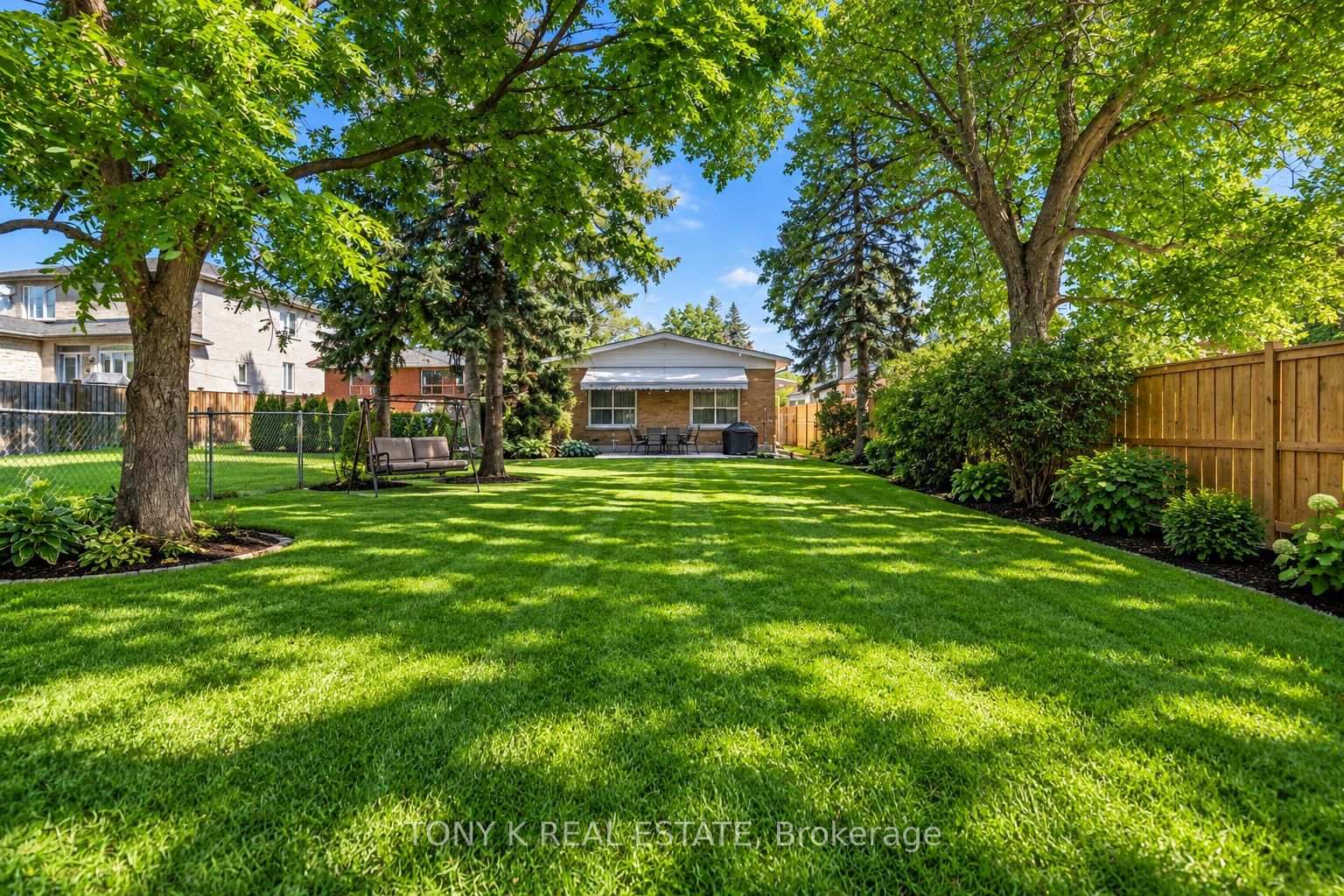 Photo 23 of 102 Haileybury Drive, Scarborough, Bendale — HOMEH