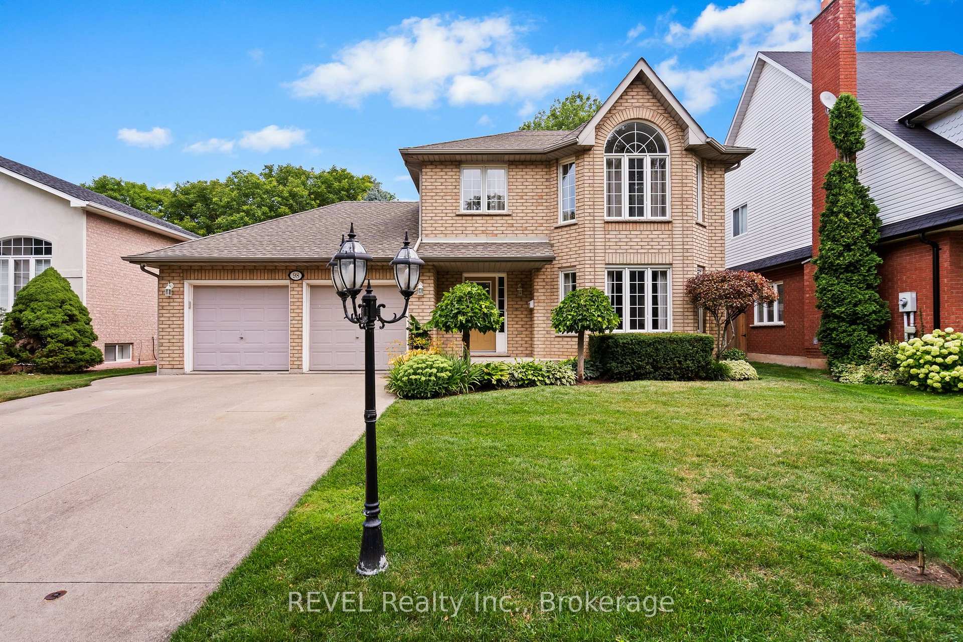 Photo of 98 Debora Drive