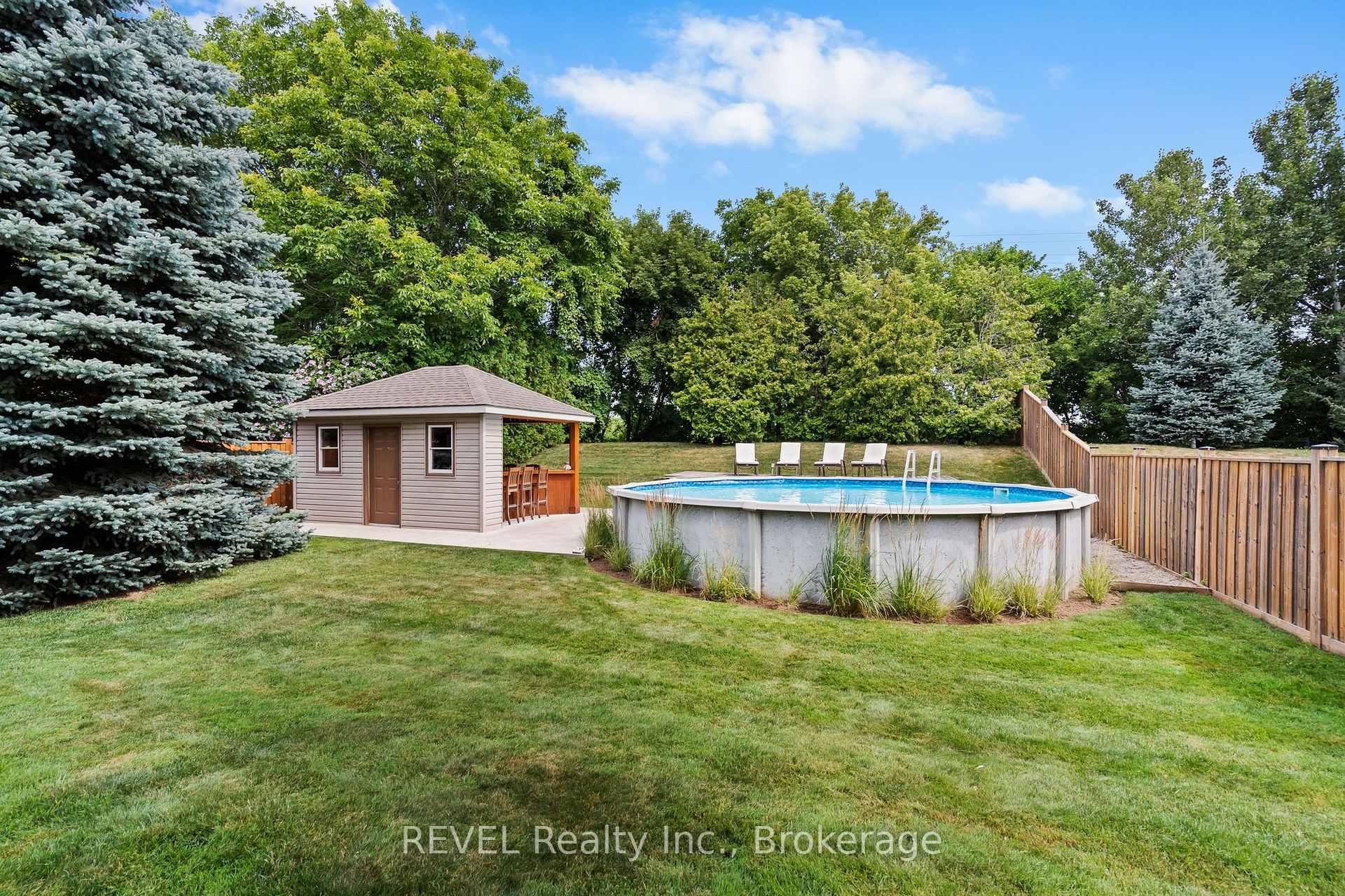 Photo 7 of 98 Debora Drive, Grimsby, Grimsby East — HOMEH
