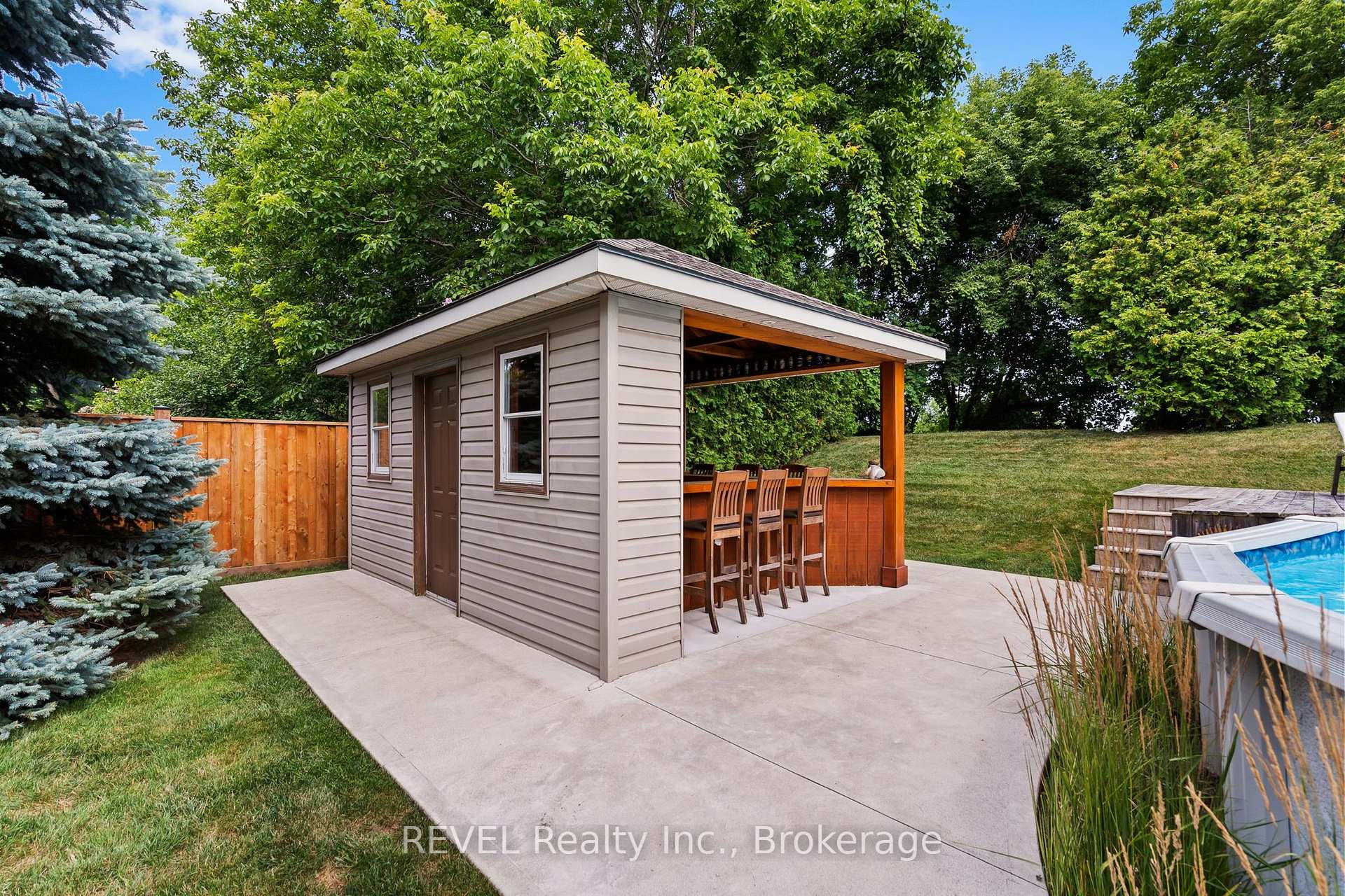 Photo 6 of 98 Debora Drive, Grimsby, Grimsby East — HOMEH