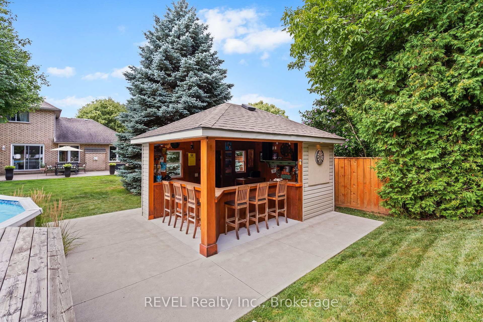 Photo 10 of 98 Debora Drive, Grimsby, Grimsby East — HOMEH