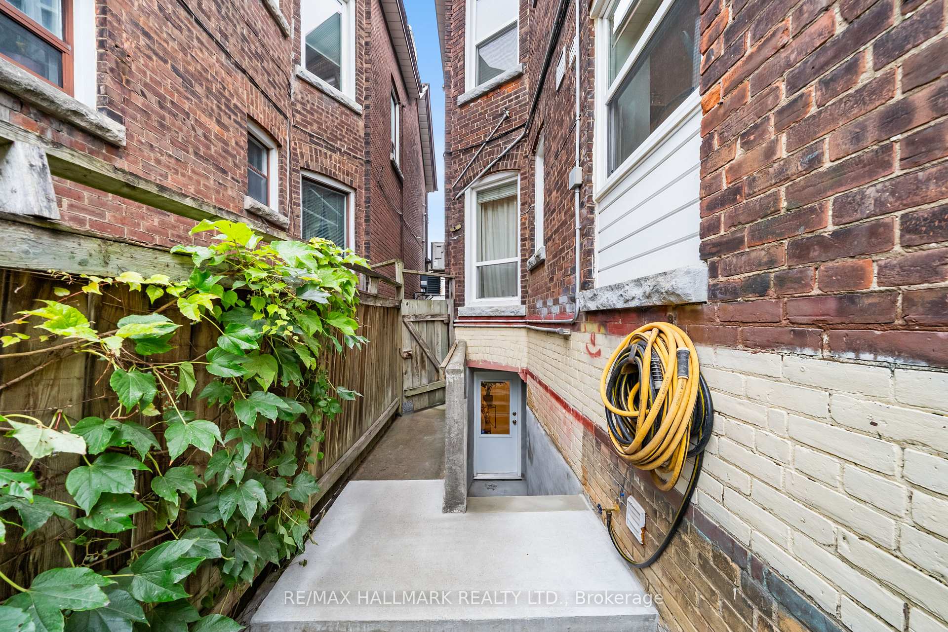 Photo 42 of 628 Ossington Avenue, Toronto, Palmerston-Little Italy — HOMEH