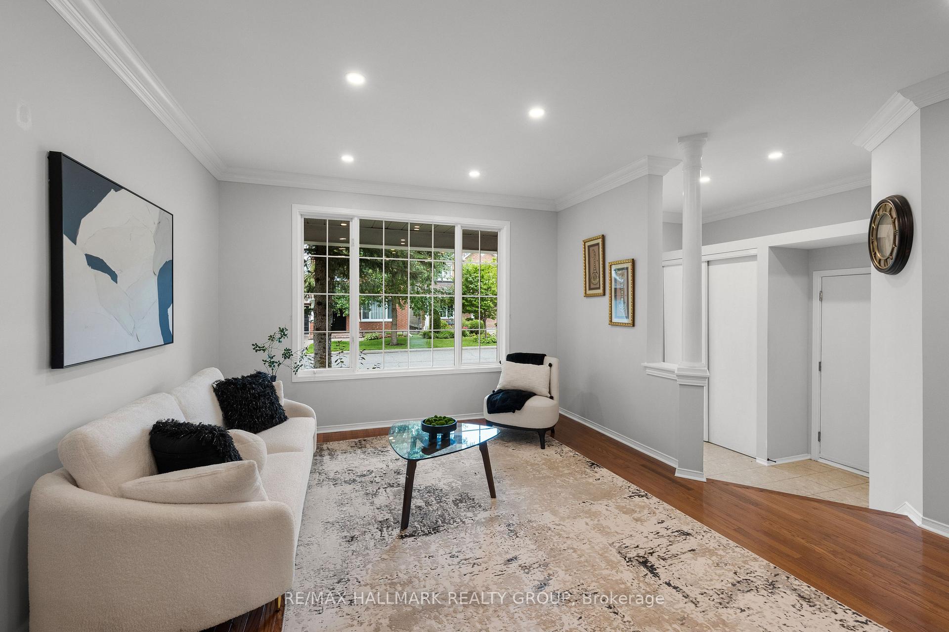 Photo 8 of 2104 Sandy Oaks Drive, Ottawa, Chapel Hill South - Orleans Village — HOMEH