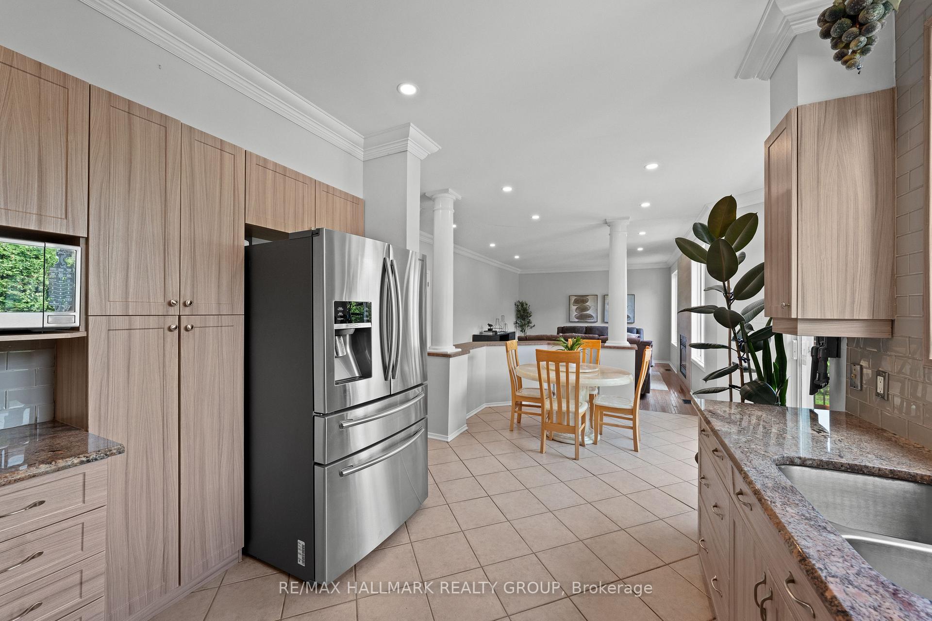 Photo 21 of 2104 Sandy Oaks Drive, Ottawa, Chapel Hill South - Orleans Village — HOMEH
