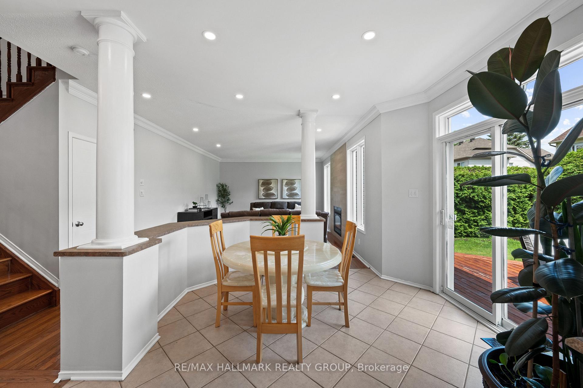 Photo 22 of 2104 Sandy Oaks Drive, Ottawa, Chapel Hill South - Orleans Village — HOMEH
