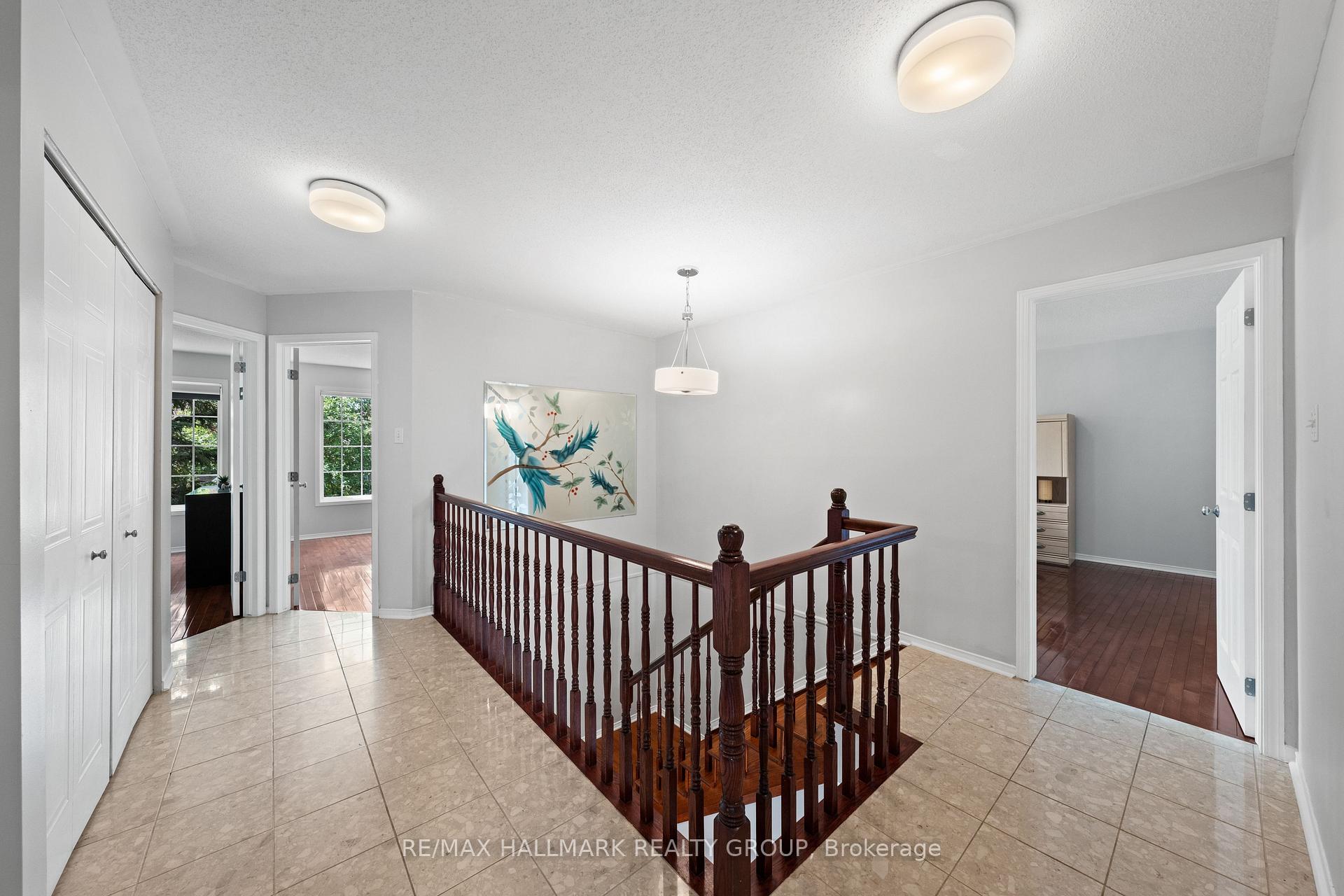 Photo 24 of 2104 Sandy Oaks Drive, Ottawa, Chapel Hill South - Orleans Village — HOMEH