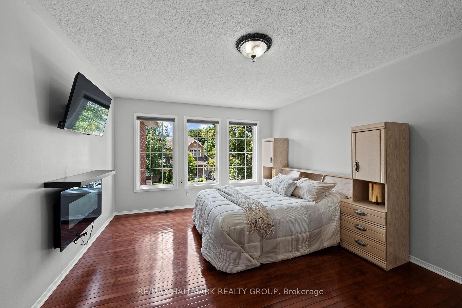 Photo 25 of 2104 Sandy Oaks Drive, Ottawa, Chapel Hill South - Orleans Village — HOMEH