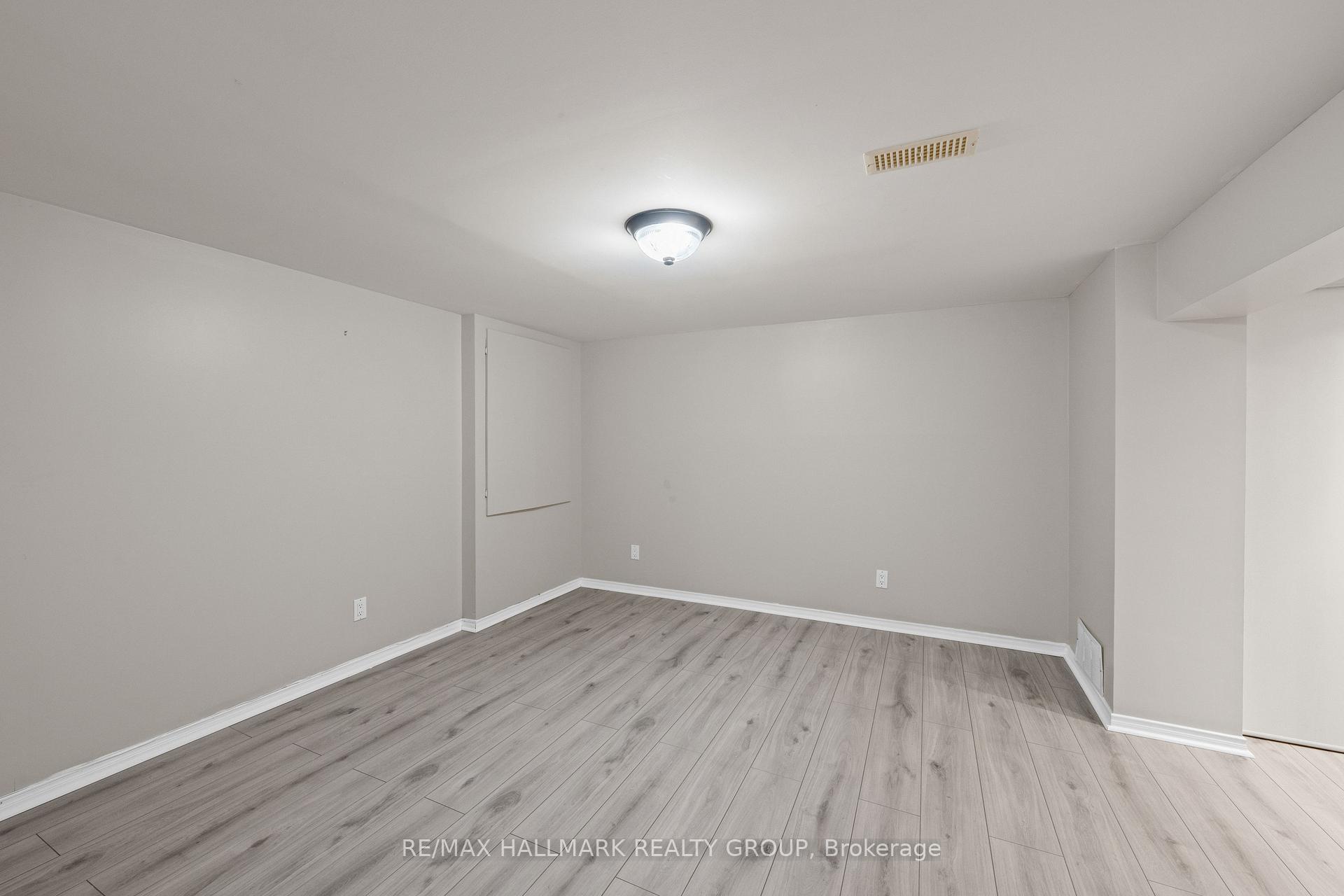 Photo 34 of 2104 Sandy Oaks Drive, Ottawa, Chapel Hill South - Orleans Village — HOMEH