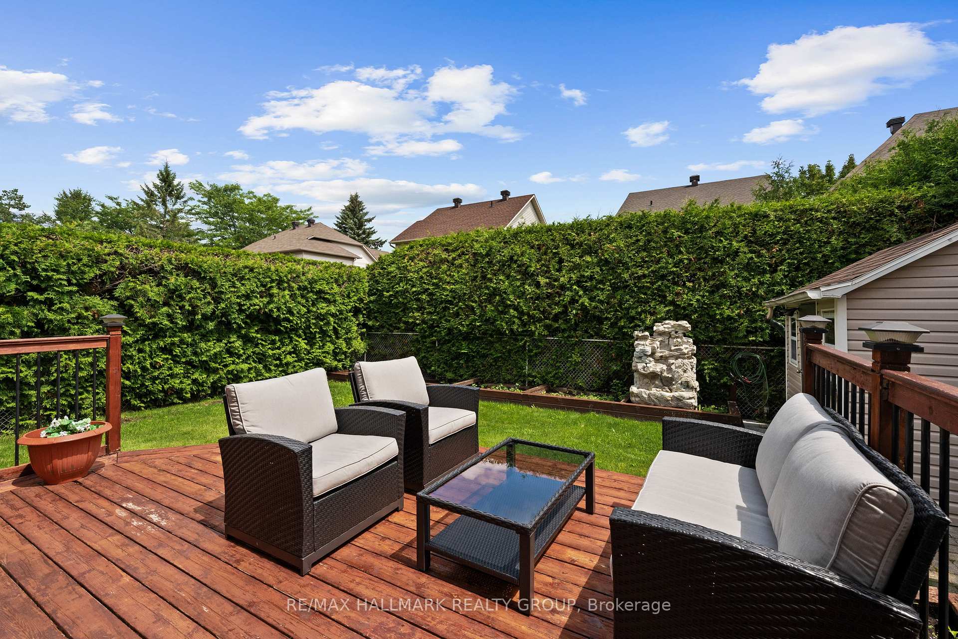 Photo 40 of 2104 Sandy Oaks Drive, Ottawa, Chapel Hill South - Orleans Village — HOMEH