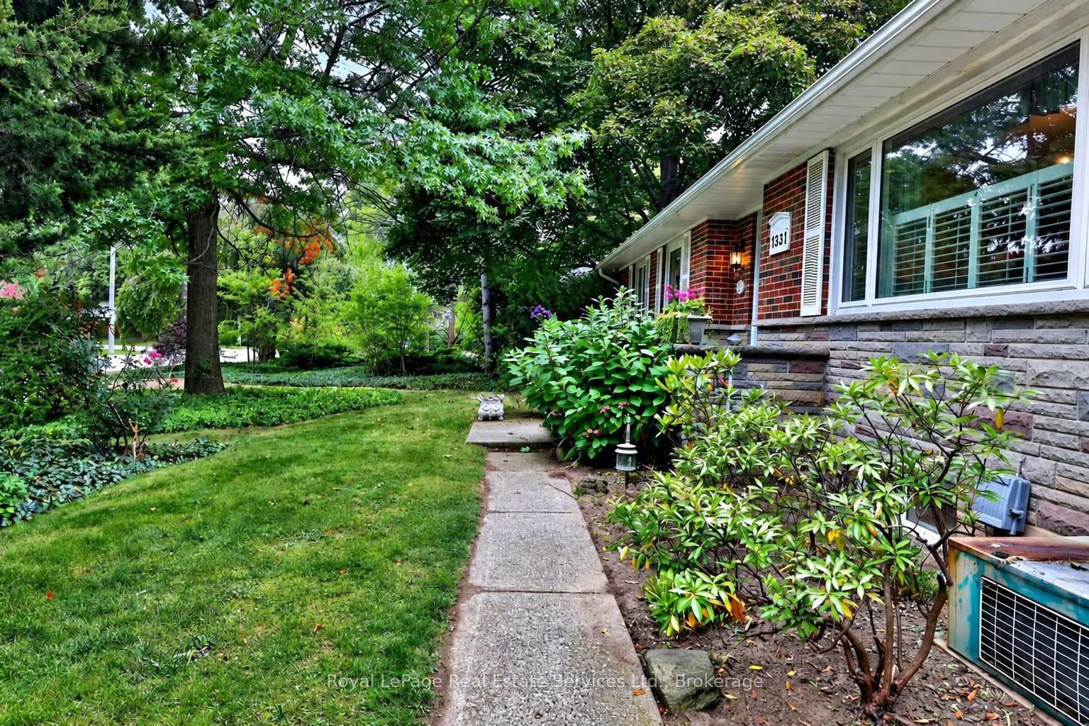 Photo 13 of 1531 Duncan Road, Oakville, Morrison — HOMEH