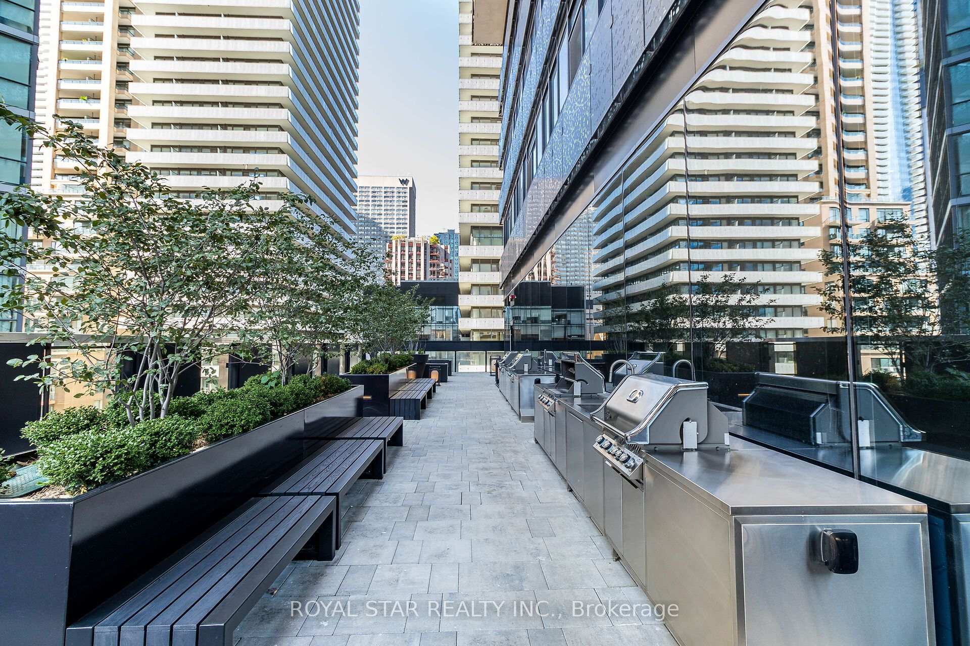 Photo 8 of Unit 1304, 55 Charles Street E, Toronto, Church-Yonge Corridor — HOMEH