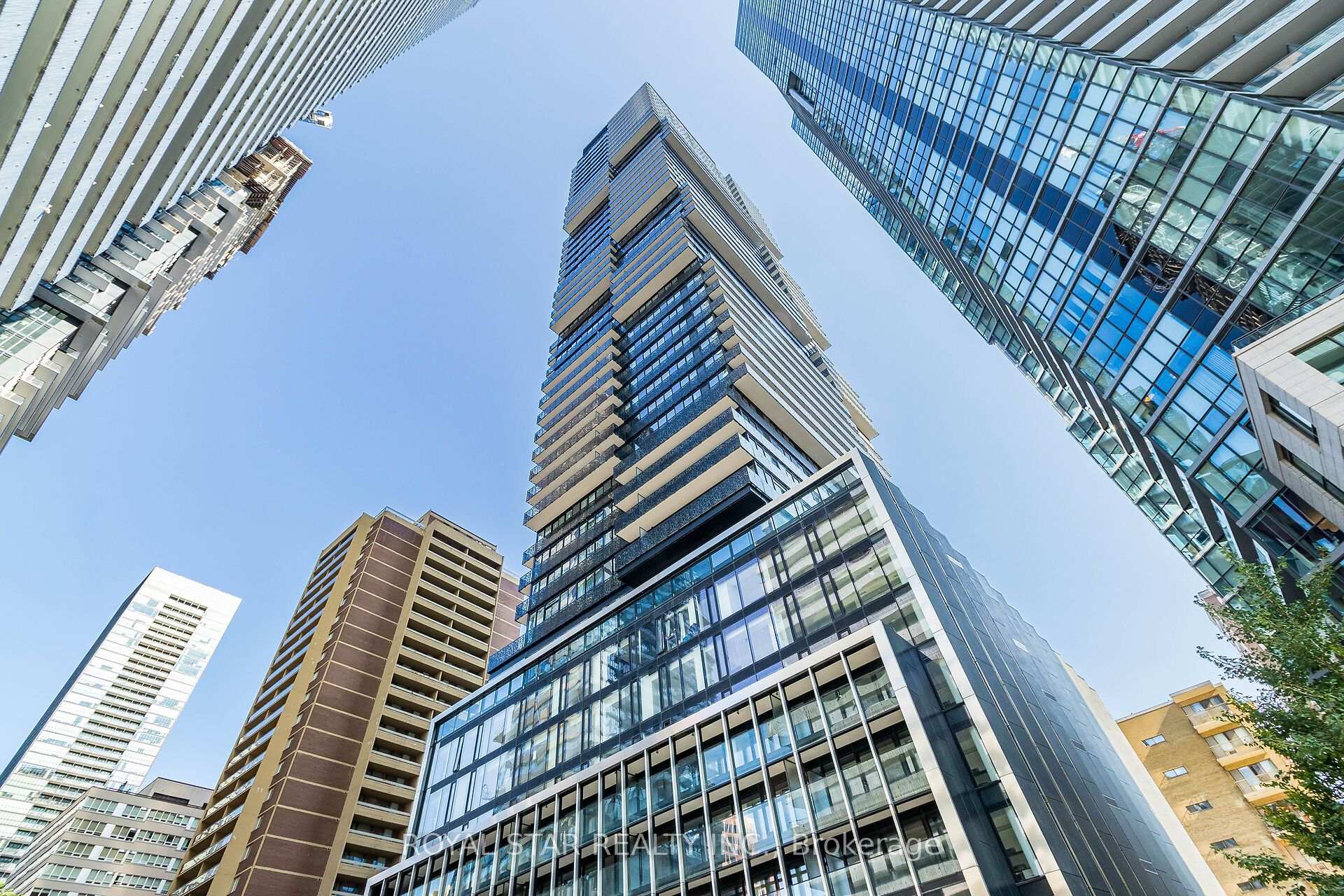 Photo 5 of Unit 1304, 55 Charles Street E, Toronto, Church-Yonge Corridor — HOMEH
