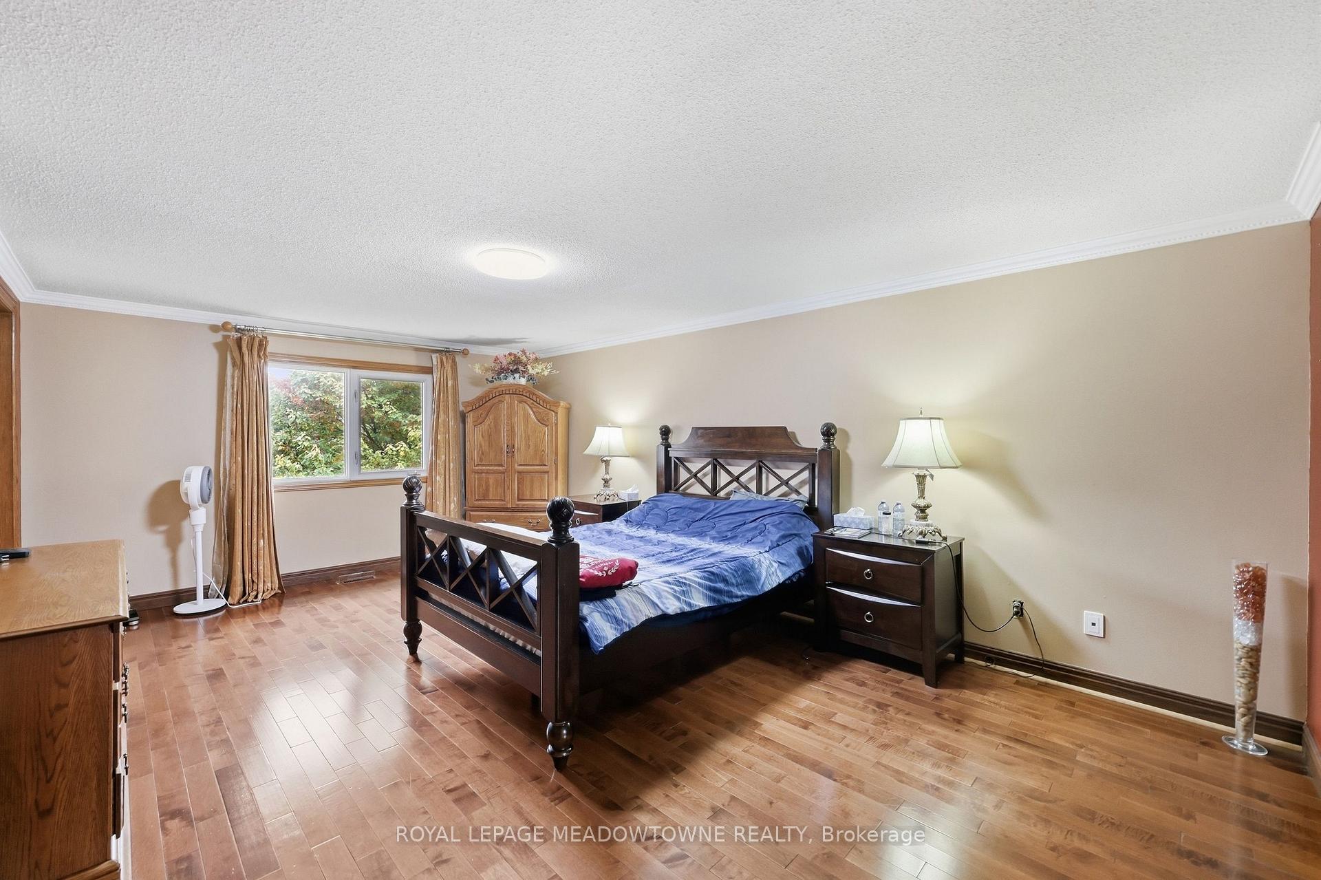 Photo 22 of 42 Dawnridge Trail, Brampton, Heart Lake West — HOMEH