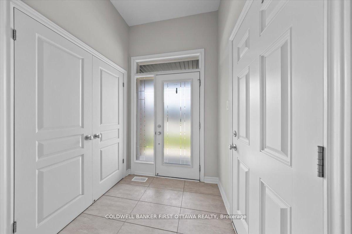 Photo 3 of 754 Brian Good Avenue, Ottawa, Riverside South/Gloucester Glen — HOMEH