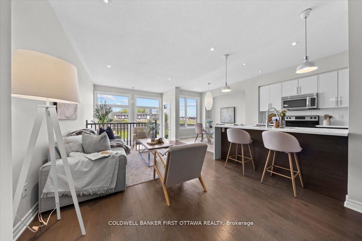 Photo 6 of 754 Brian Good Avenue, Ottawa, Riverside South/Gloucester Glen — HOMEH