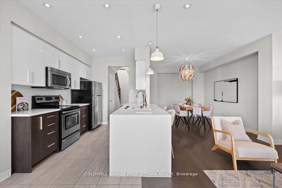 Photo 11 of 754 Brian Good Avenue, Ottawa, Riverside South/Gloucester Glen — HOMEH