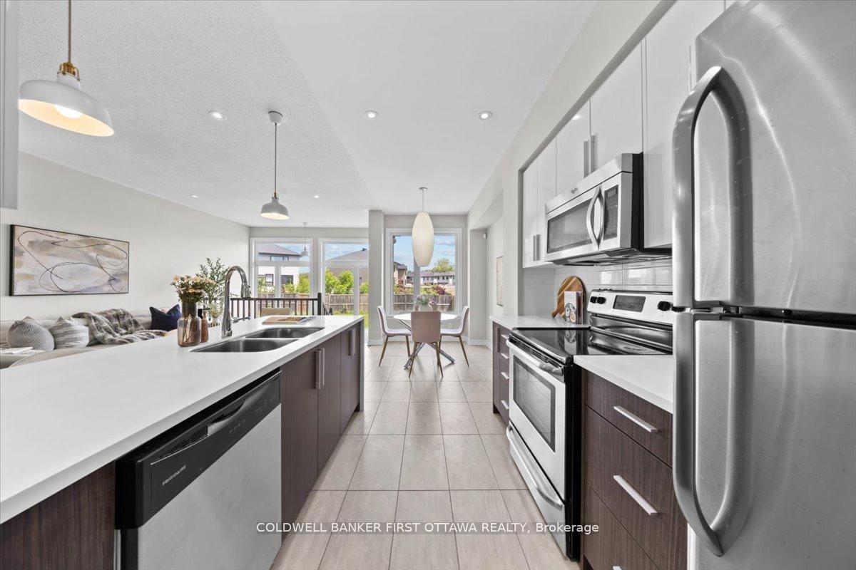 Photo 15 of 754 Brian Good Avenue, Ottawa, Riverside South/Gloucester Glen — HOMEH