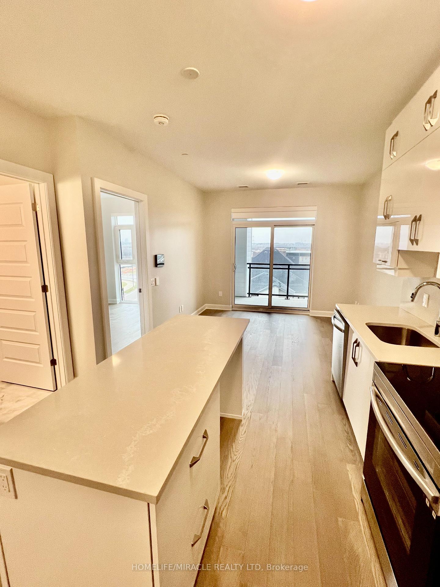 Photo 8 of Unit 402, 460 Gordon Krantz Avenue, Milton, Walker — HOMEH
