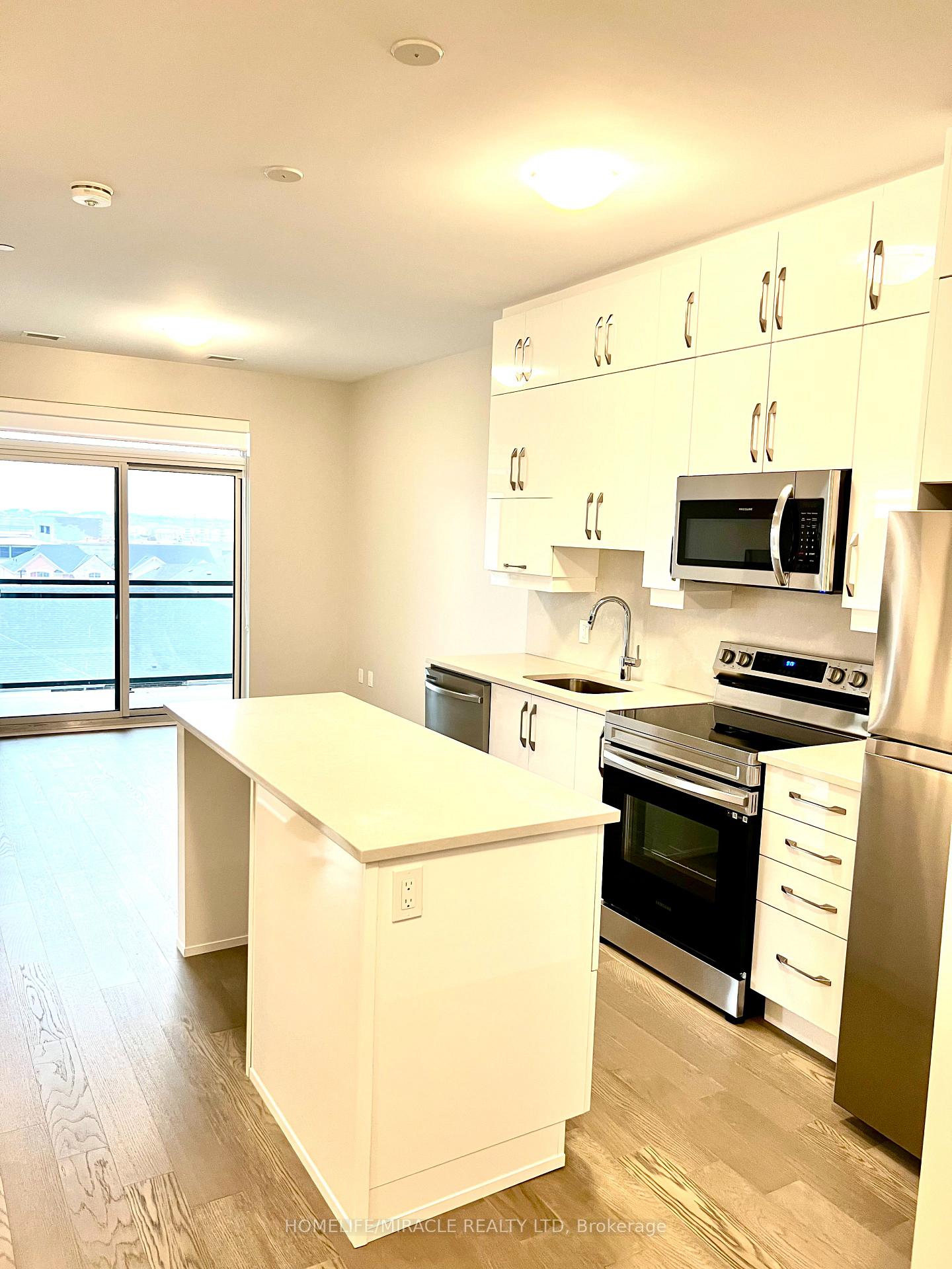 Photo 14 of Unit 402, 460 Gordon Krantz Avenue, Milton, Walker — HOMEH
