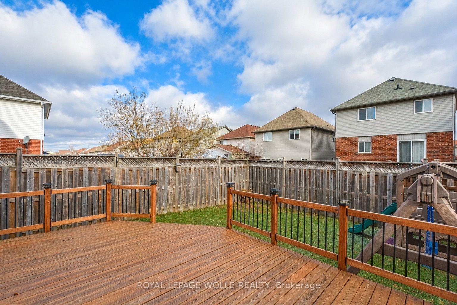 Photo 5 of 16 Frankfurt Street, Kitchener, Huron Park — HOMEH