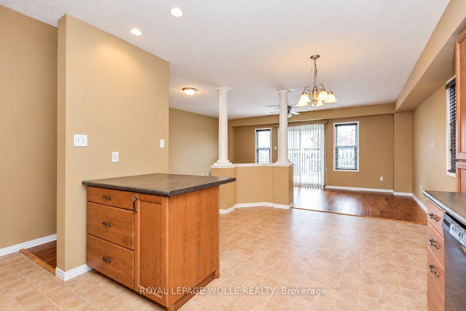 Photo 24 of 16 Frankfurt Street, Kitchener, Huron Park — HOMEH