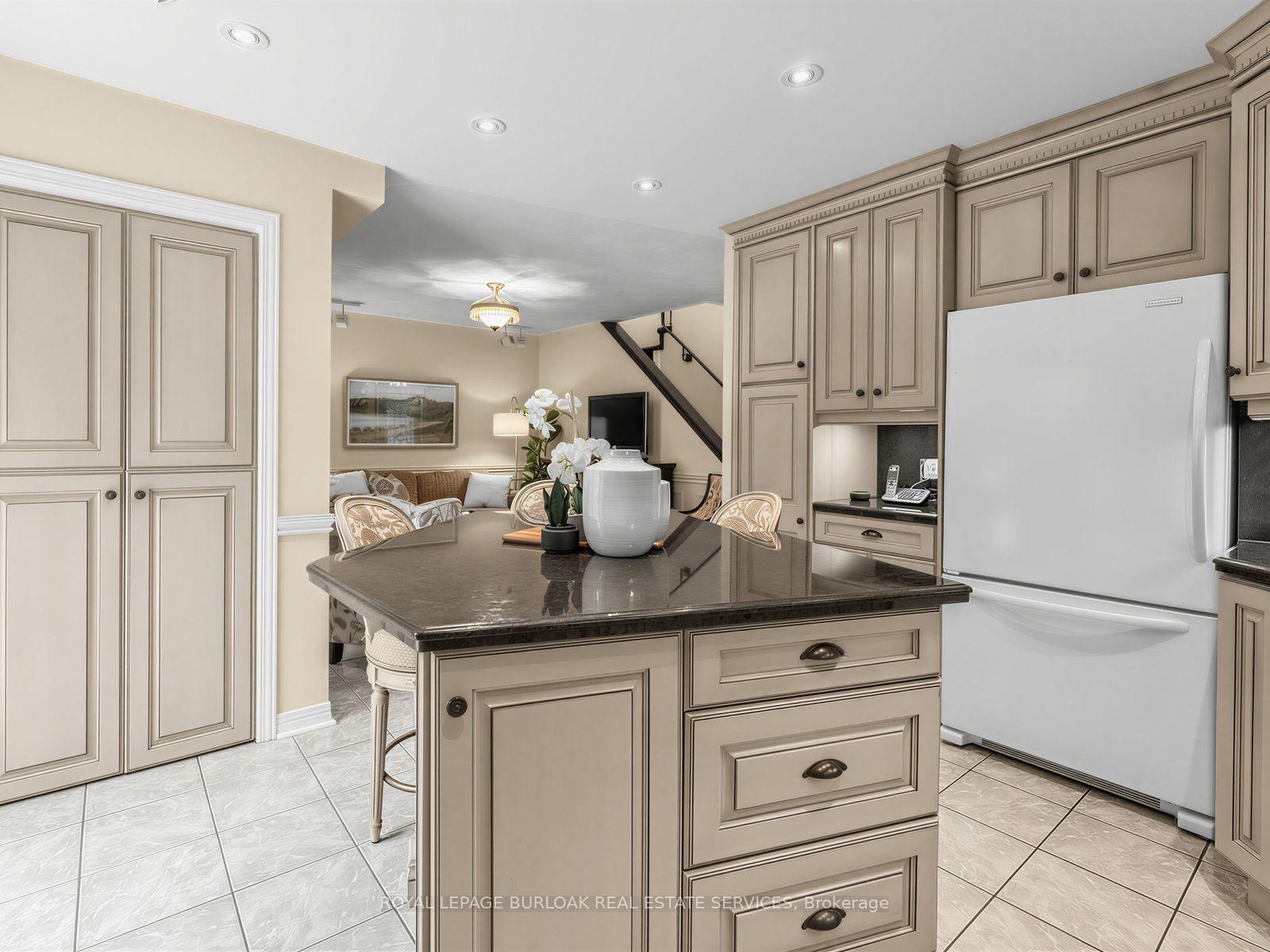 Photo 14 of 1259 Nathaniel Crescent, Burlington, Brant — HOMEH