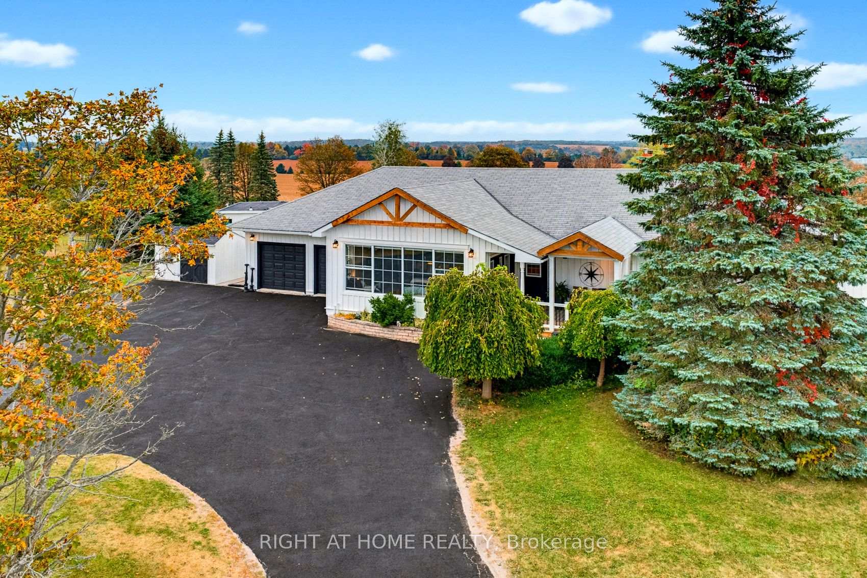 Photo 2 of 31 Uxbridge Heights Drive, Brock, Rural Brock — HOMEH