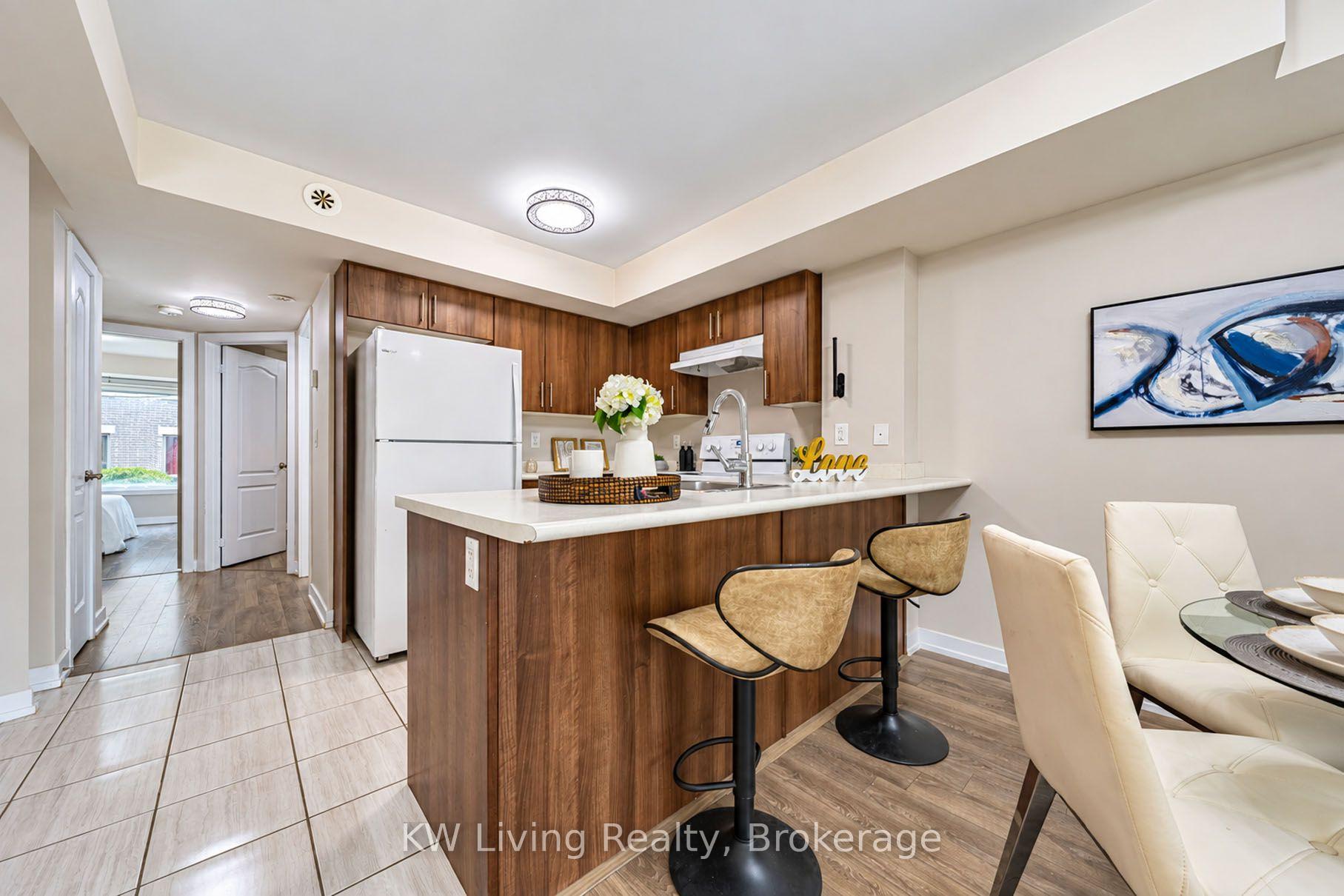 Photo 5 of Unit 318, 20 Dunsheath Way, Markham, Cornell — HOMEH
