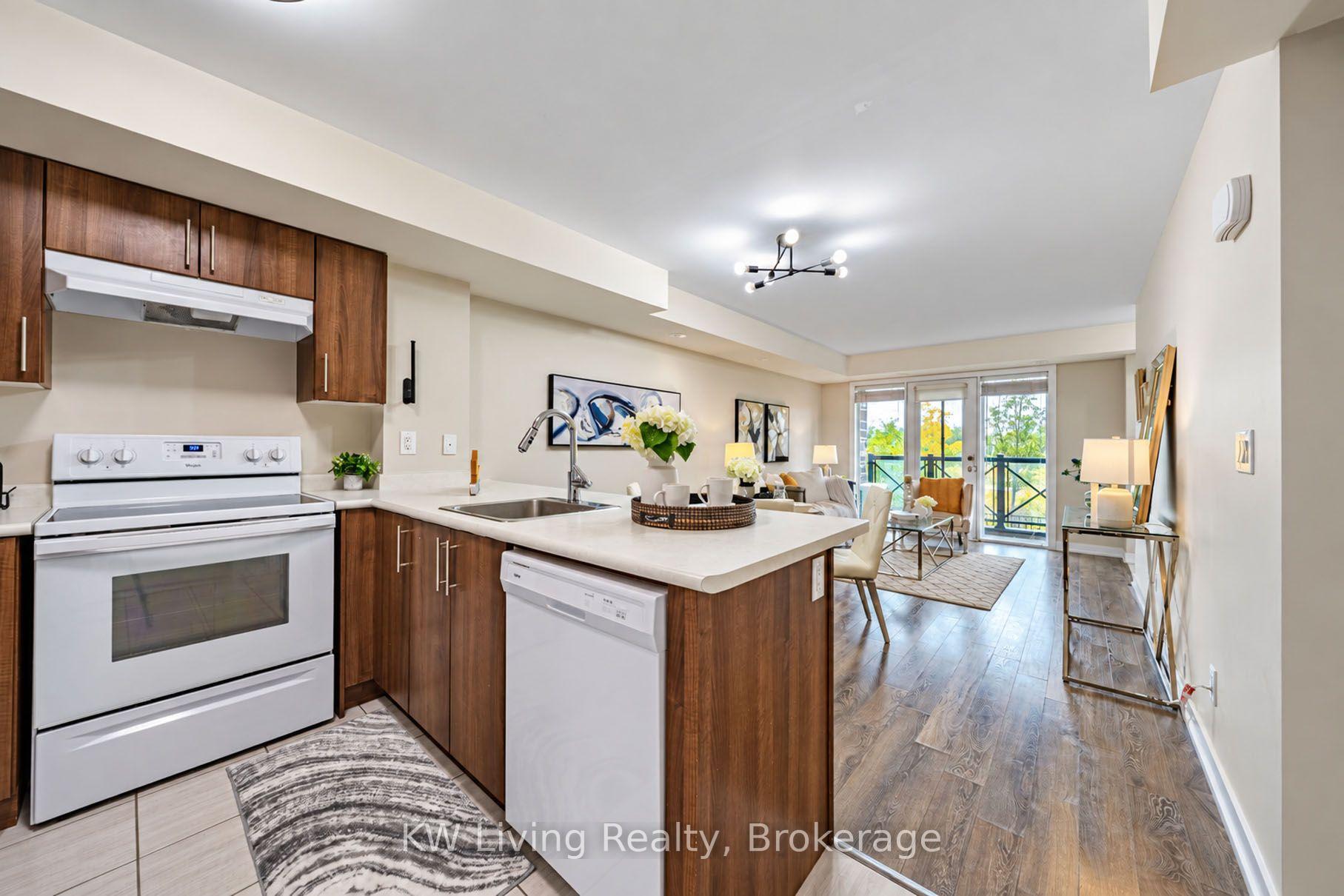 Photo 6 of Unit 318, 20 Dunsheath Way, Markham, Cornell — HOMEH