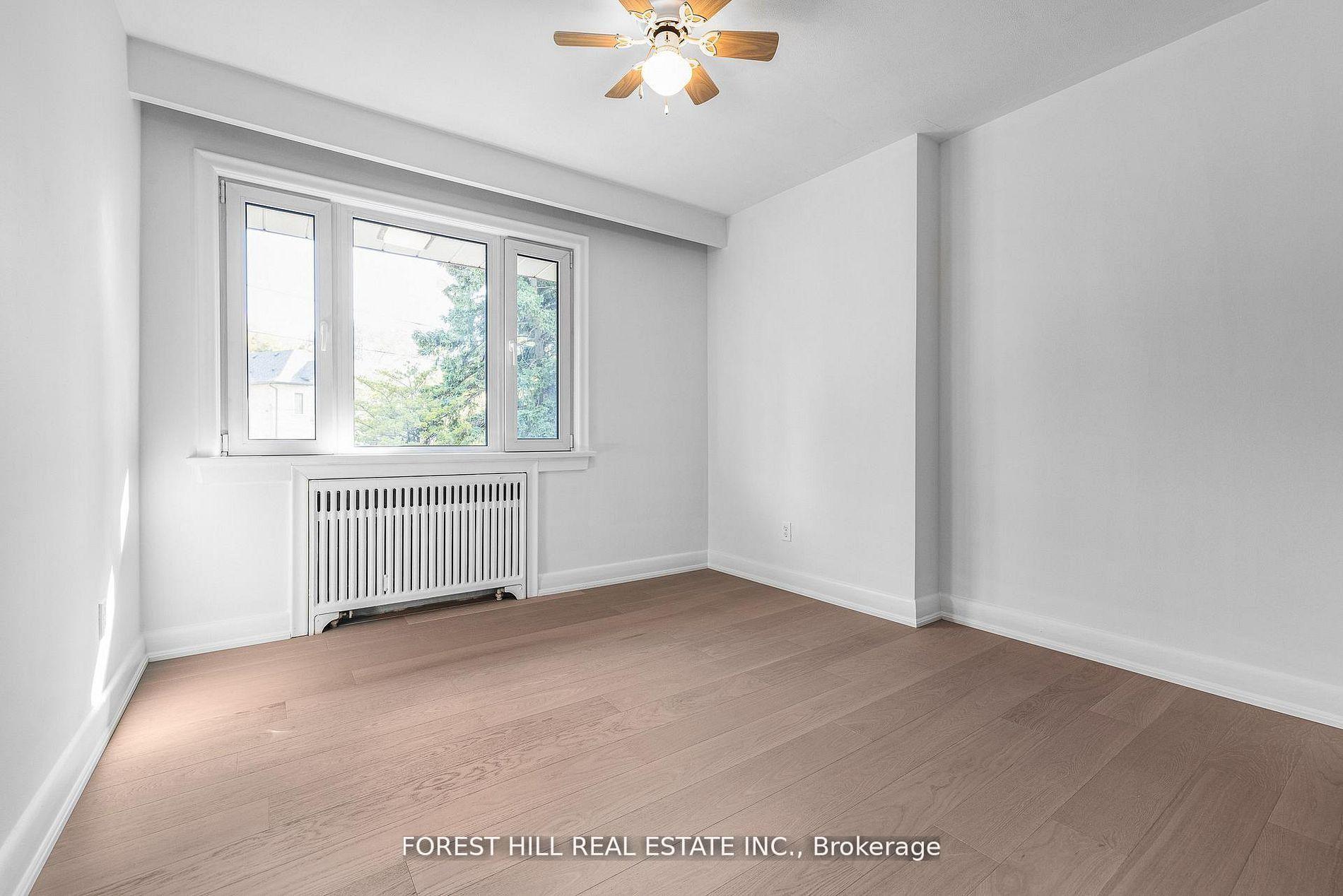 Photo 10 of 18 Irvington Crescent, North York, Willowdale East — HOMEH