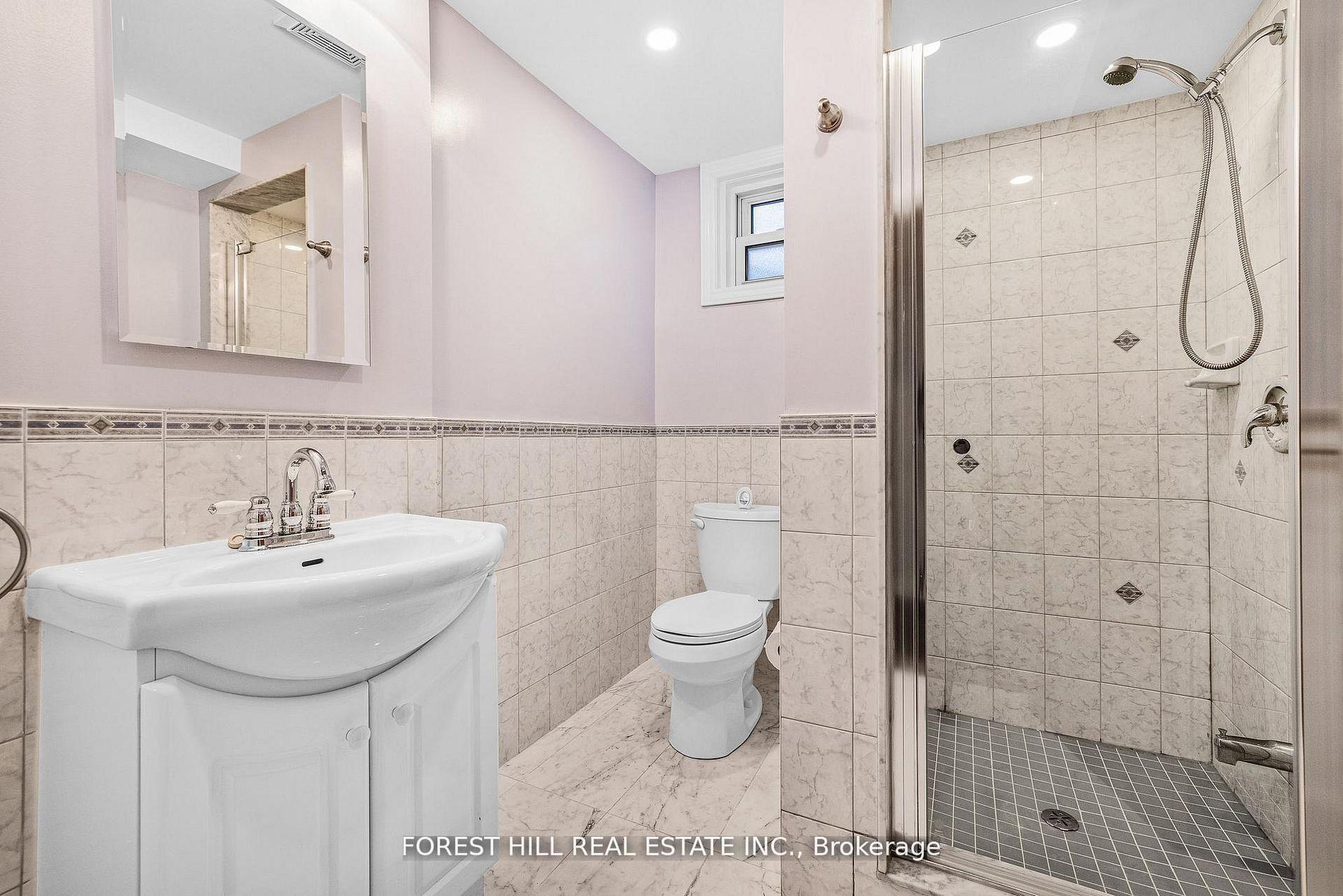 Photo 17 of 18 Irvington Crescent, North York, Willowdale East — HOMEH