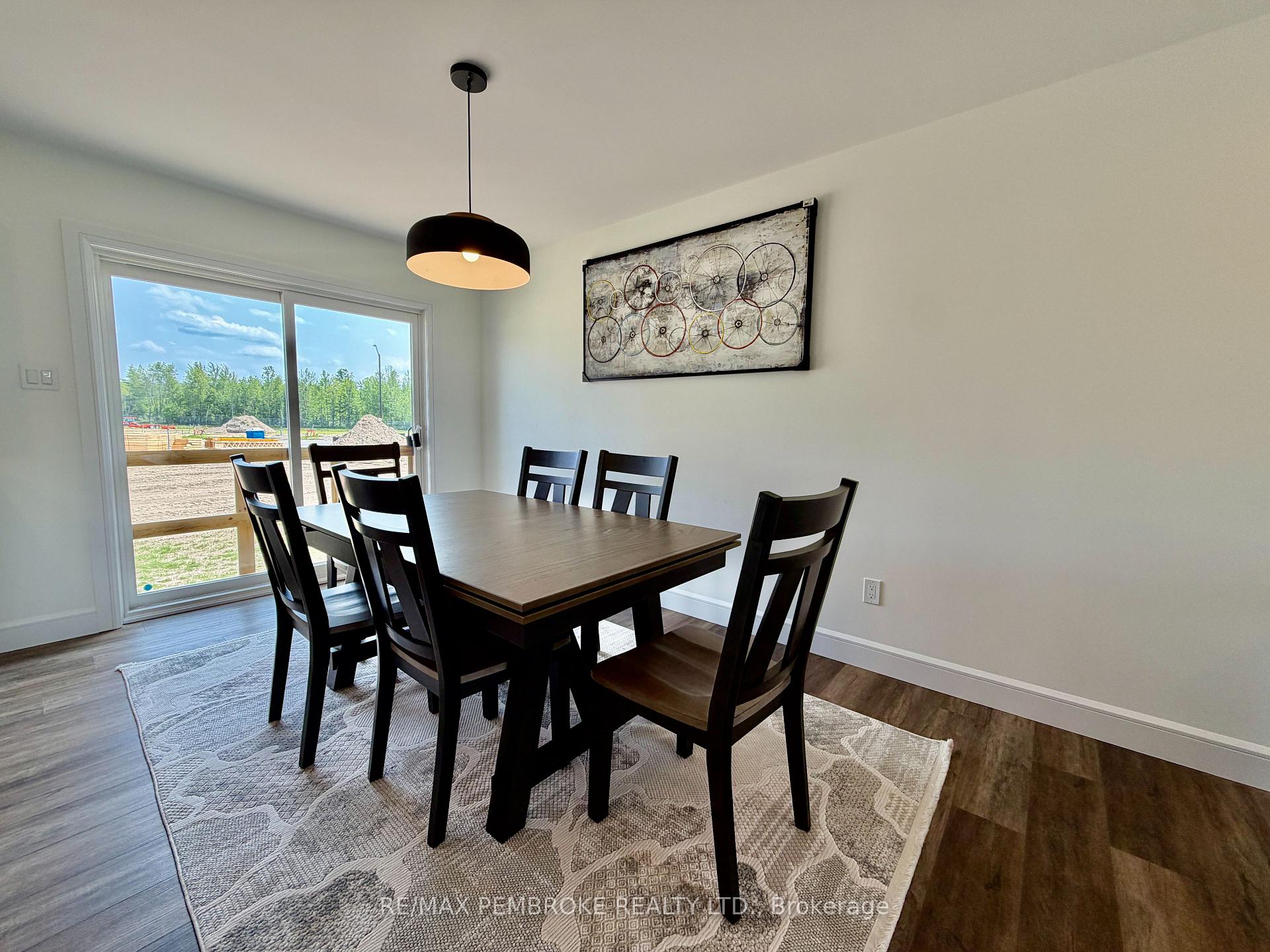 Photo 10 of 19 Eddy Crescent, Pembroke, Pembroke — HOMEH