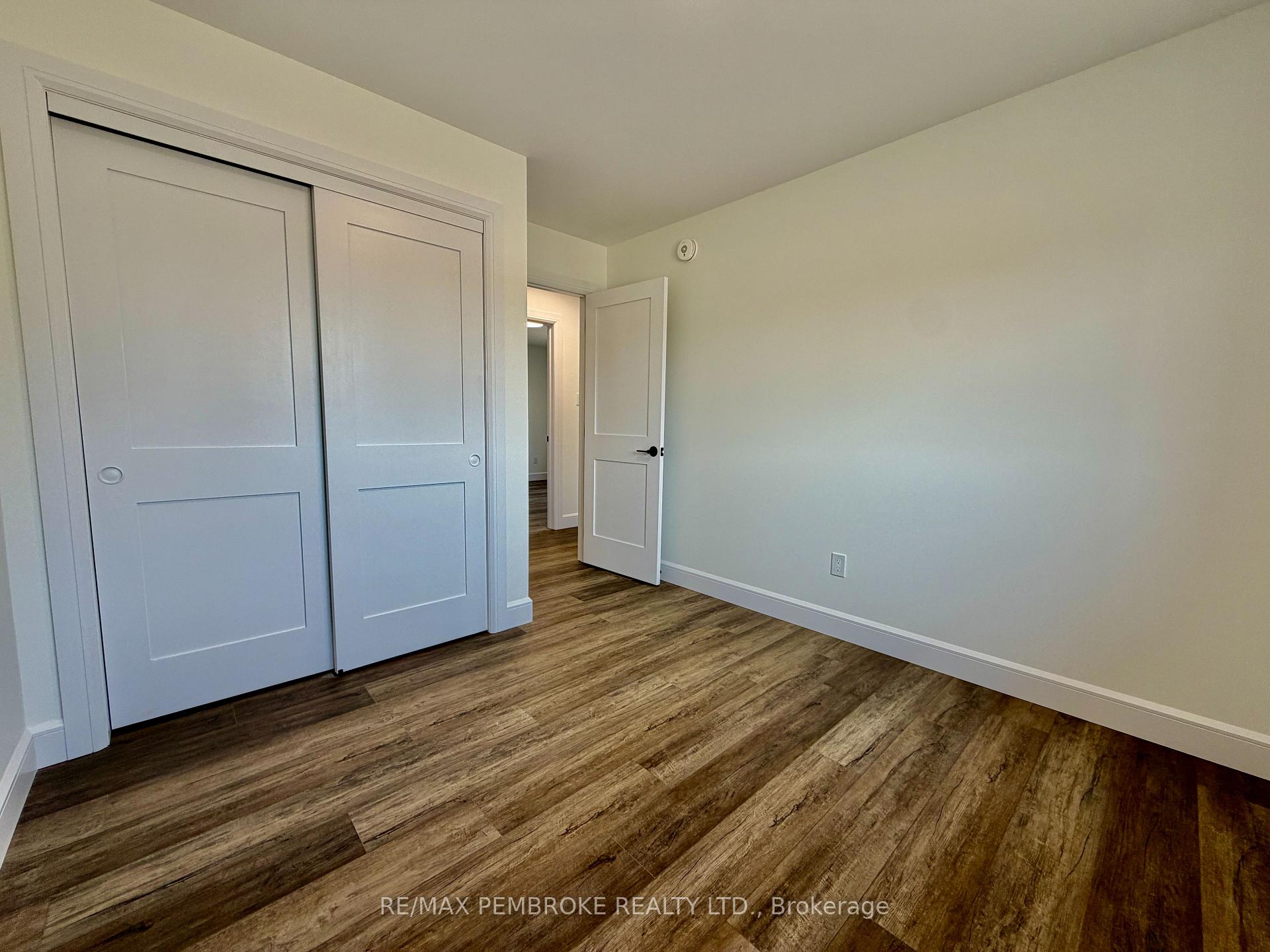 Photo 17 of 19 Eddy Crescent, Pembroke, Pembroke — HOMEH