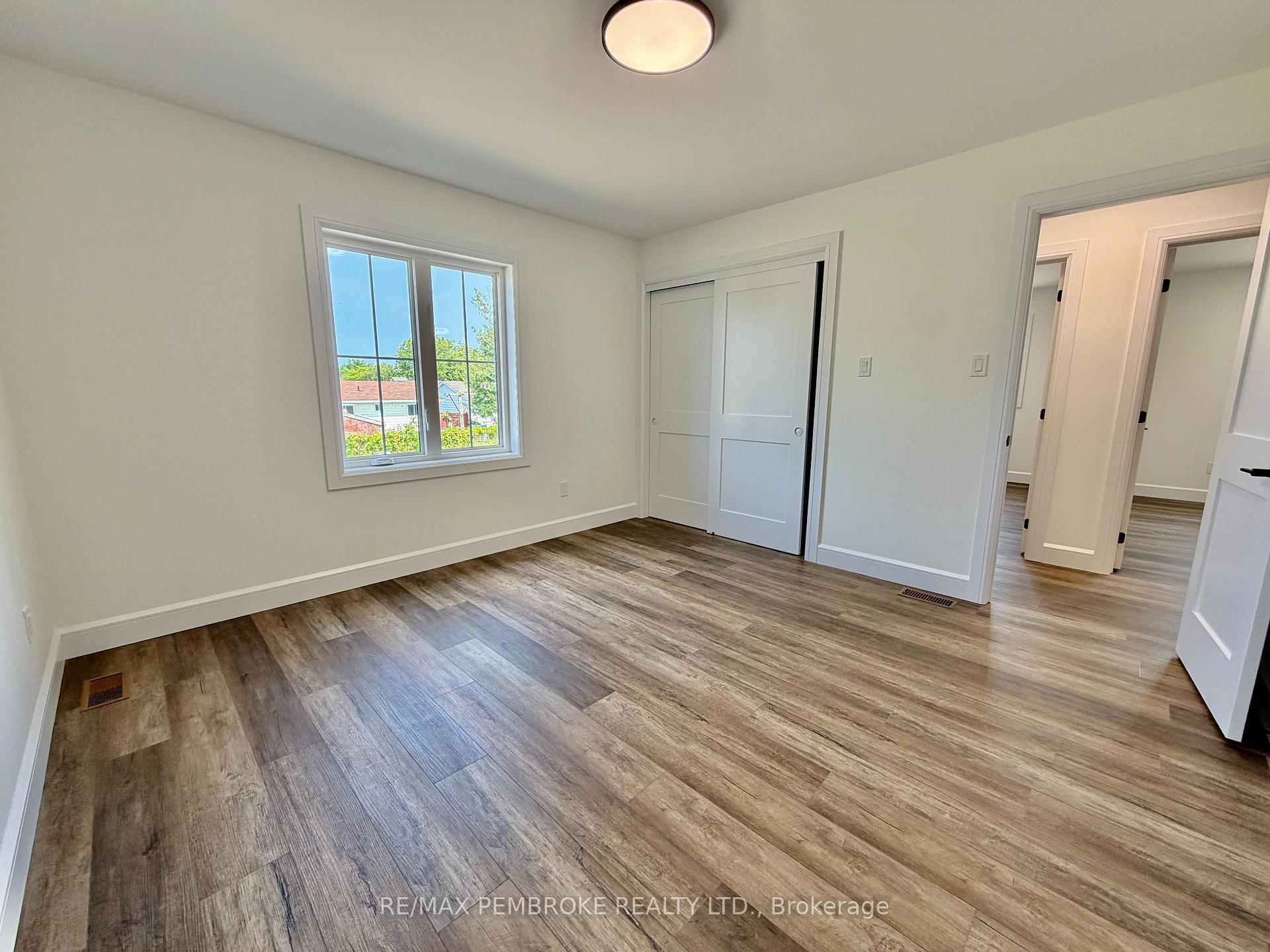 Photo 19 of 19 Eddy Crescent, Pembroke, Pembroke — HOMEH