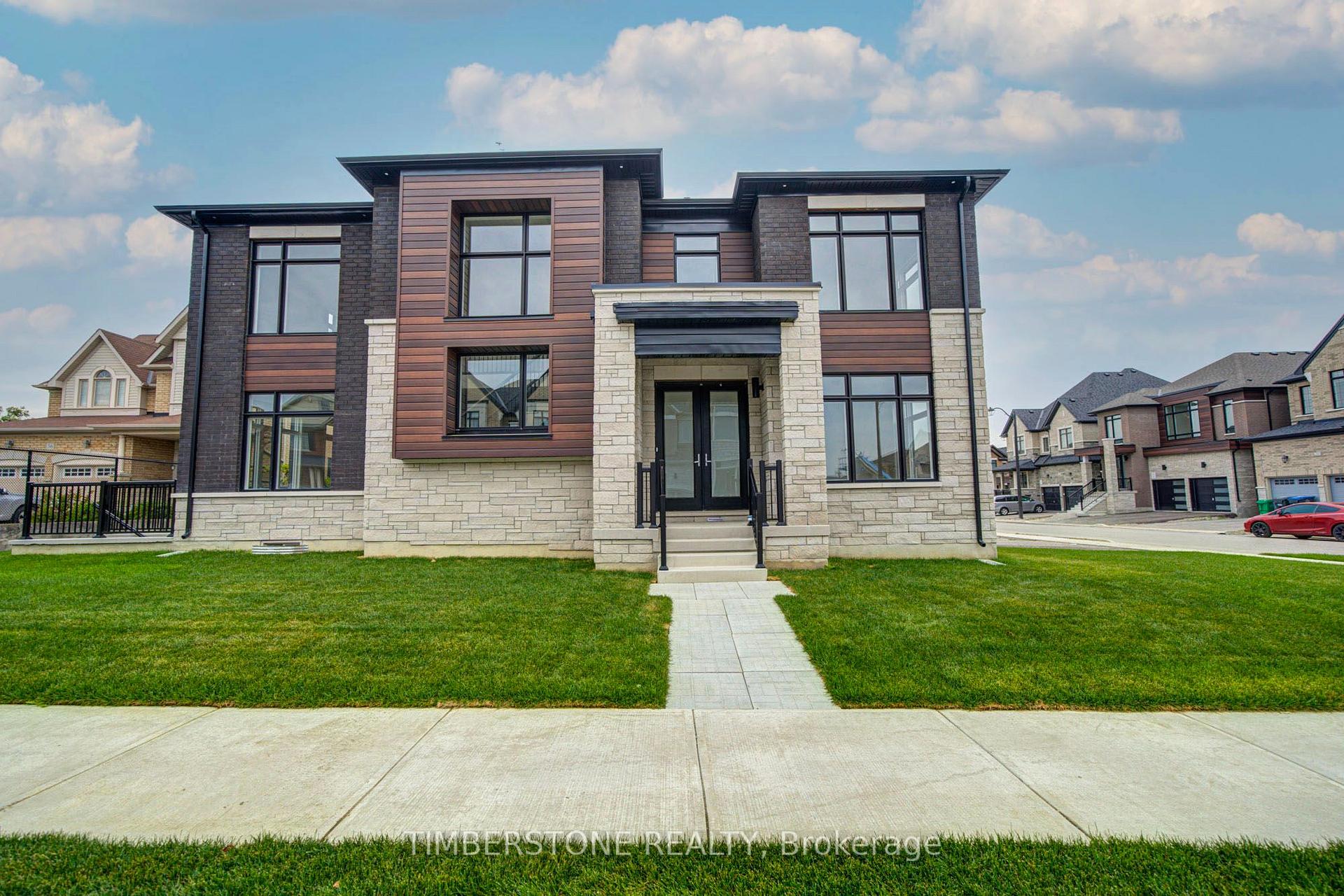 Photo 3 of 38 Morrow Bay Drive, Brampton, Bram East — HOMEH