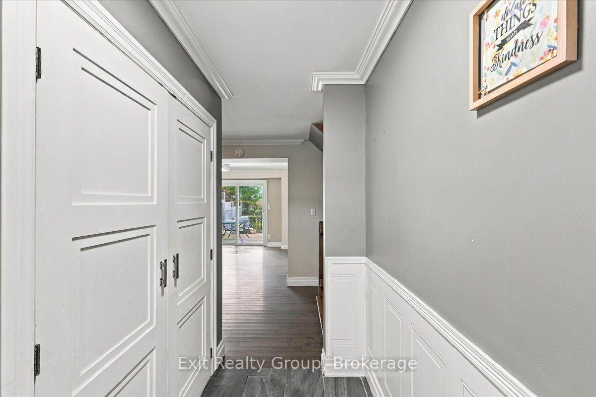 Photo 3 of 850 Littlestone Crescent, Kingston, East Gardiners Rd — HOMEH