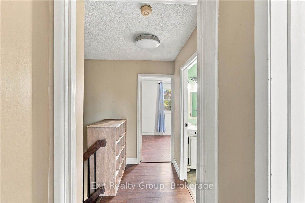 Photo 10 of 850 Littlestone Crescent, Kingston, East Gardiners Rd — HOMEH