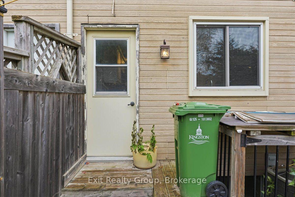 Photo 27 of 850 Littlestone Crescent, Kingston, East Gardiners Rd — HOMEH
