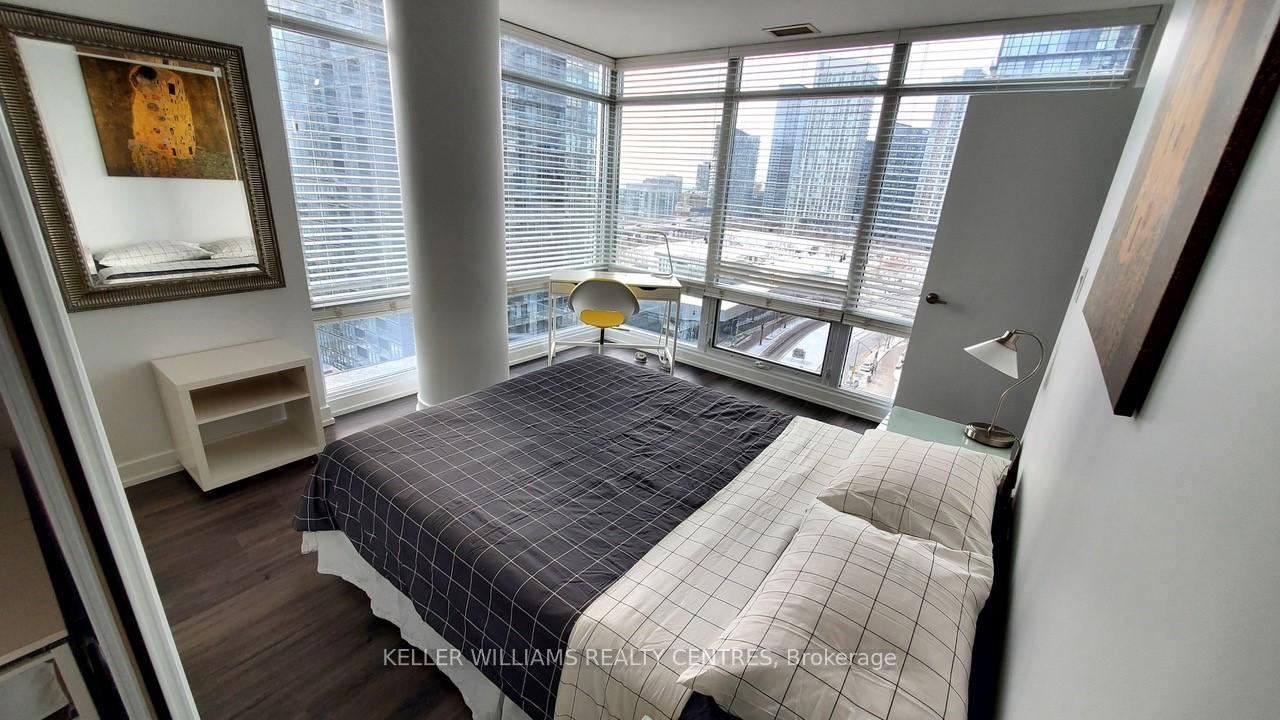 Photo 3 of Unit 1220, 4 K Spadina Avenue E, Toronto, Waterfront Communities — HOMEH