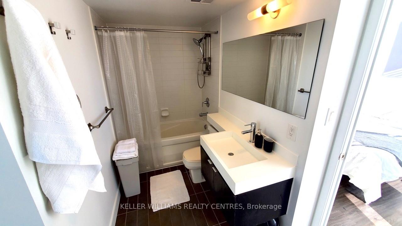 Photo 6 of Unit 1220, 4 K Spadina Avenue E, Toronto, Waterfront Communities — HOMEH