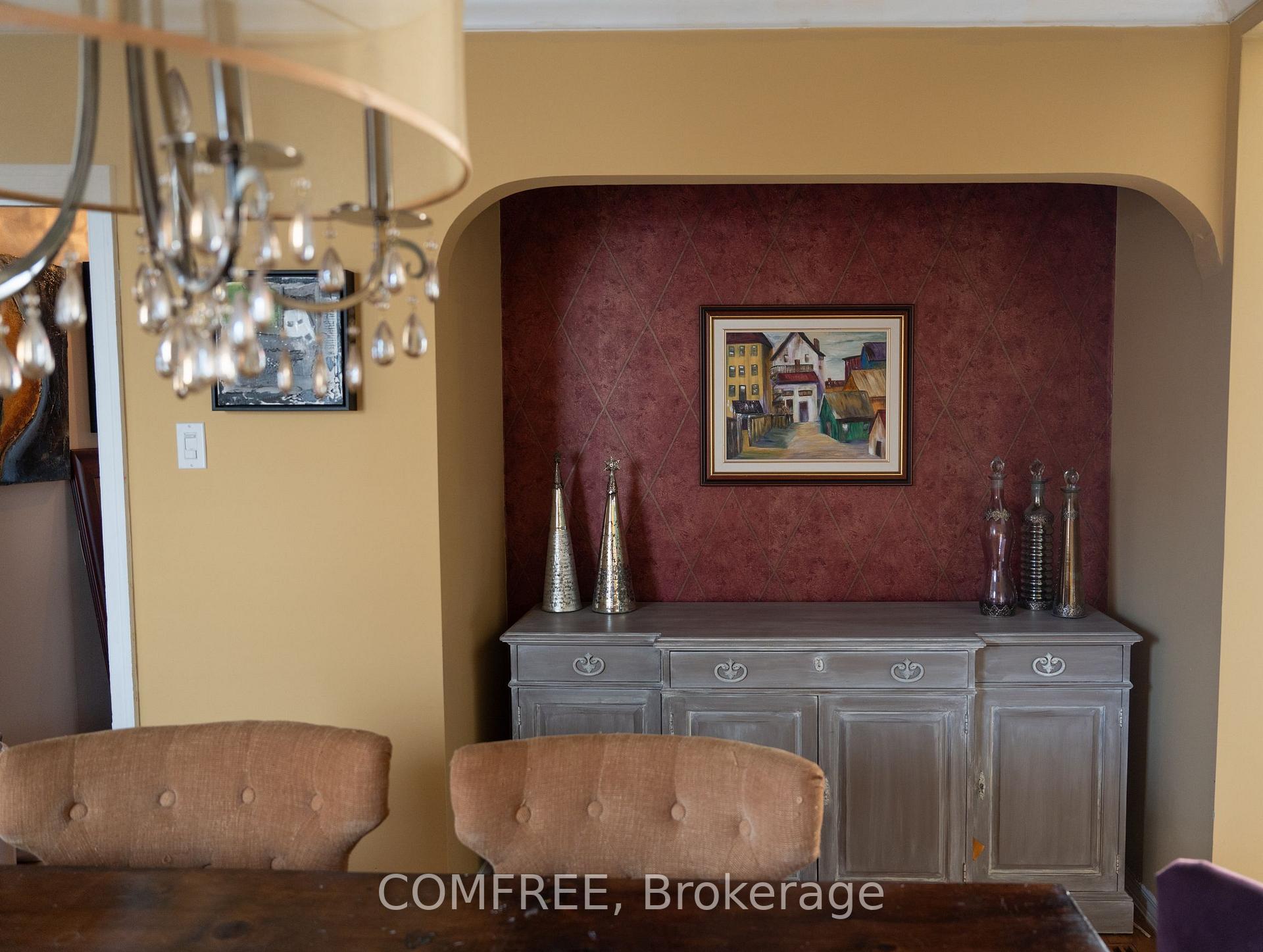 Photo 7 of 421 Greenwood Avenue, Ottawa, Laurentianview — HOMEH