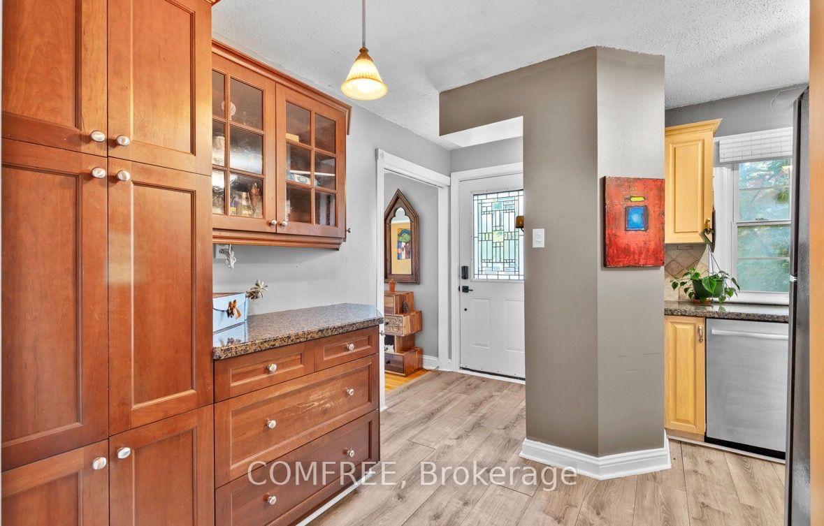 Photo 9 of 421 Greenwood Avenue, Ottawa, Laurentianview — HOMEH