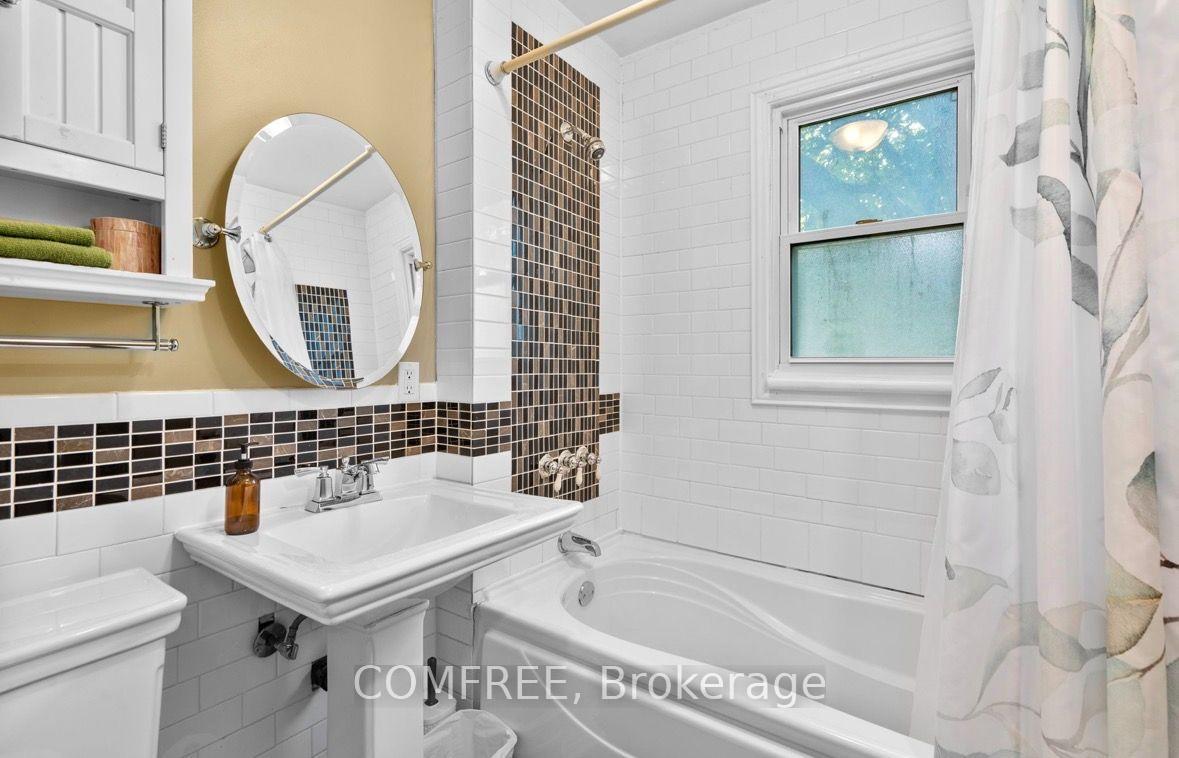 Photo 18 of 421 Greenwood Avenue, Ottawa, Laurentianview — HOMEH