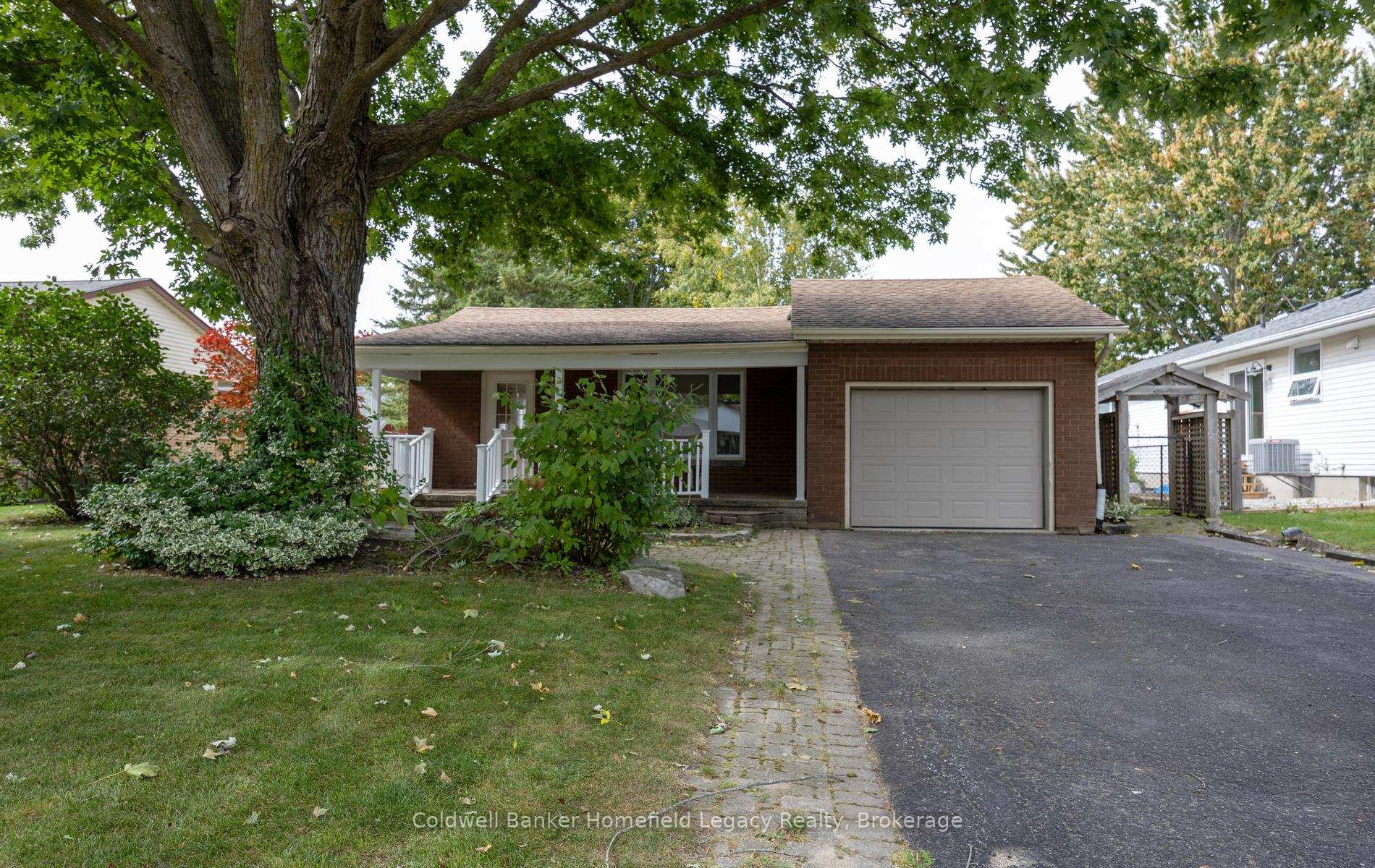 Photo 2 of 10 Dunsford Crescent, St. Marys — HOMEH