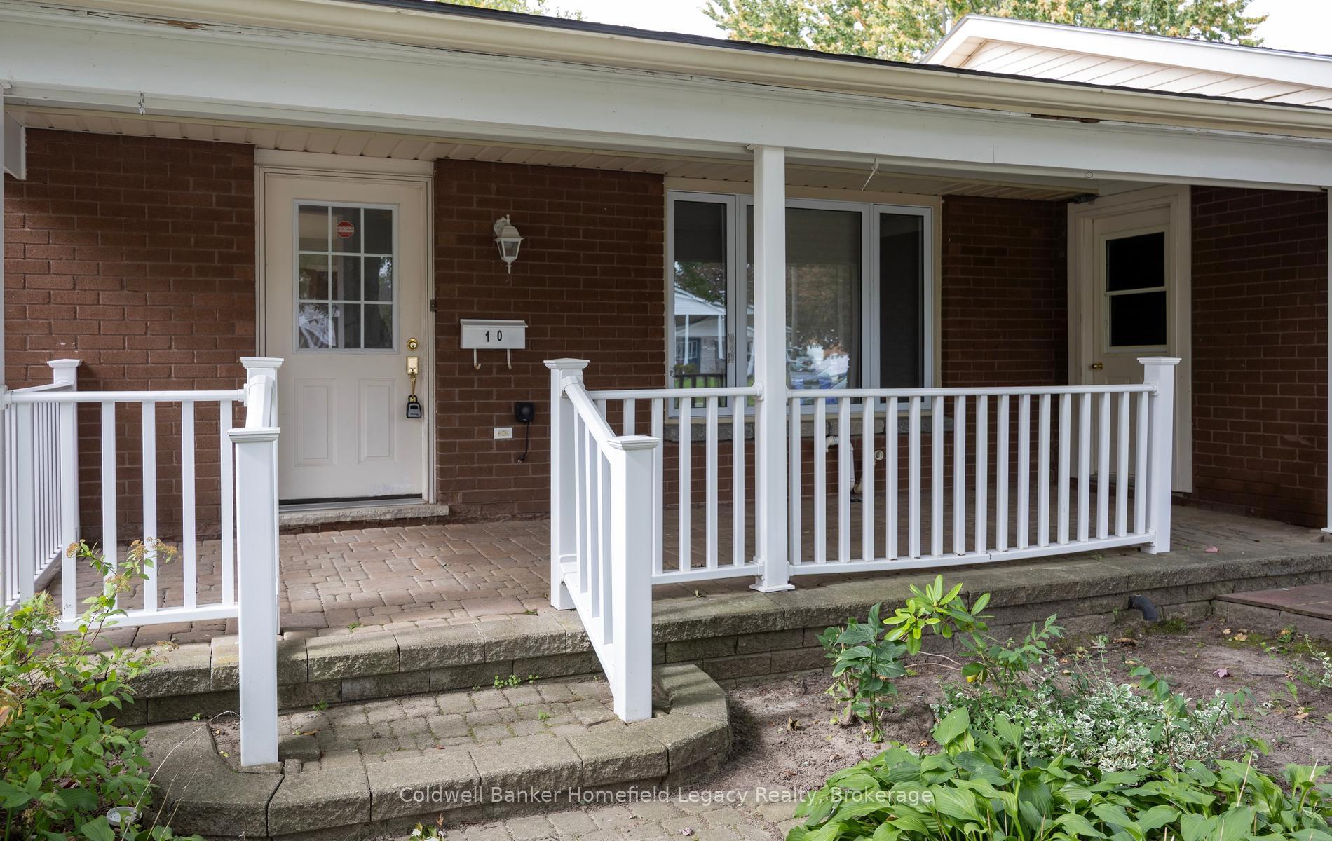 Photo 4 of 10 Dunsford Crescent, St. Marys — HOMEH